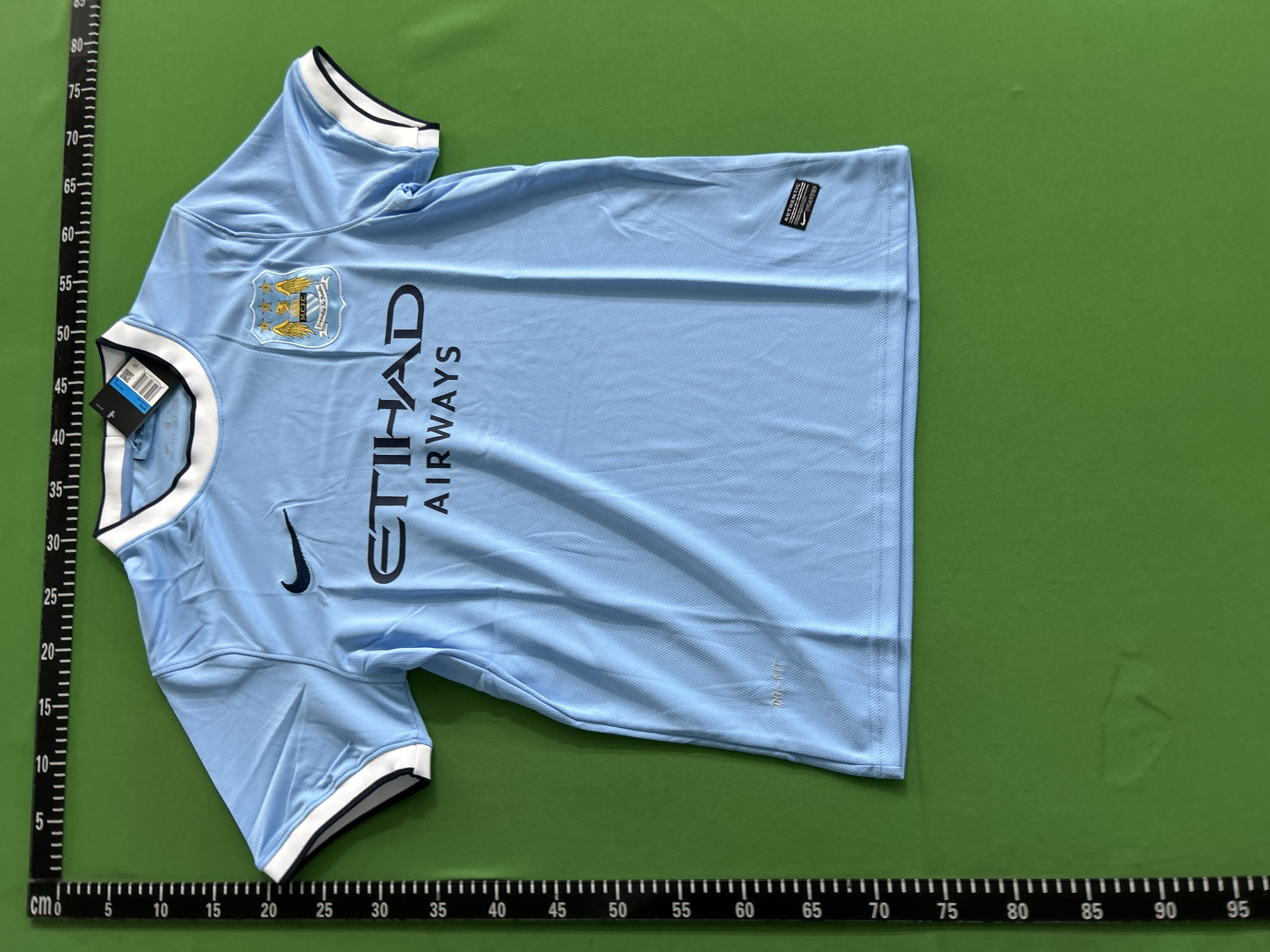 Foto QC 6 de Score Draw x Manchester City Retro 1956 FA Cup Final Away Jersey Maroon/White