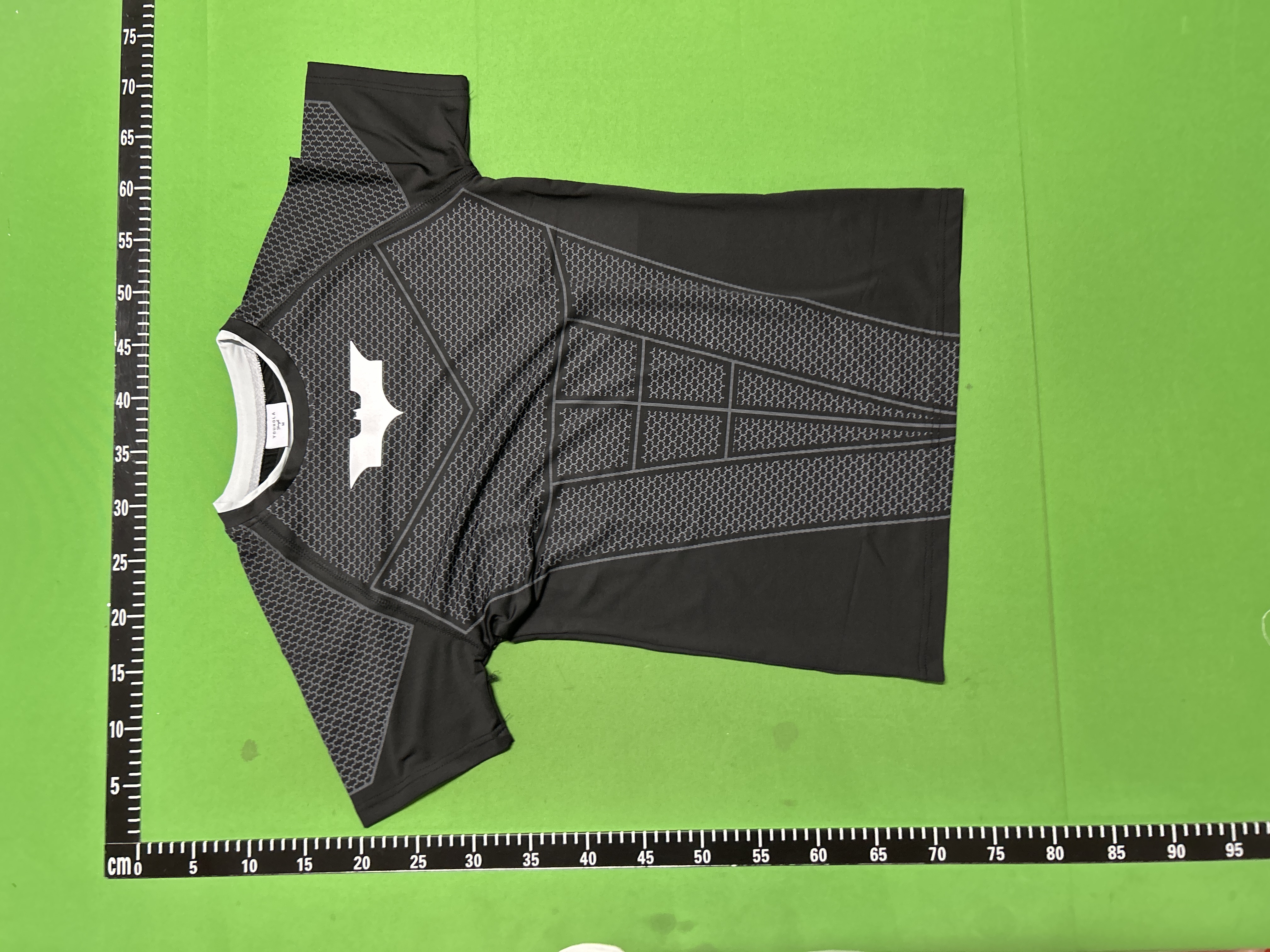 Foto QC 7 de YoungLA The Dark Knight T-shirt Batman Logo Black