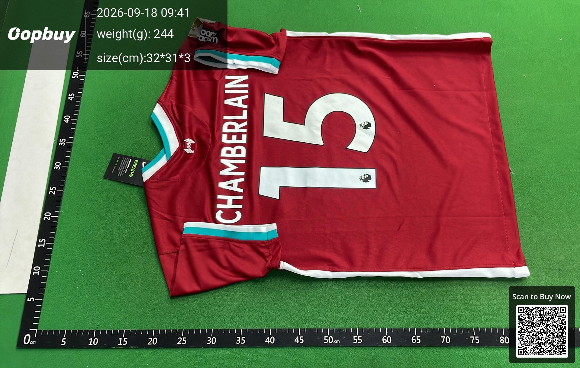 Foto QC 7 de KOCHÉ x Puma x AC Milan 2022/23 Fourth Pixel Jersey Black Red