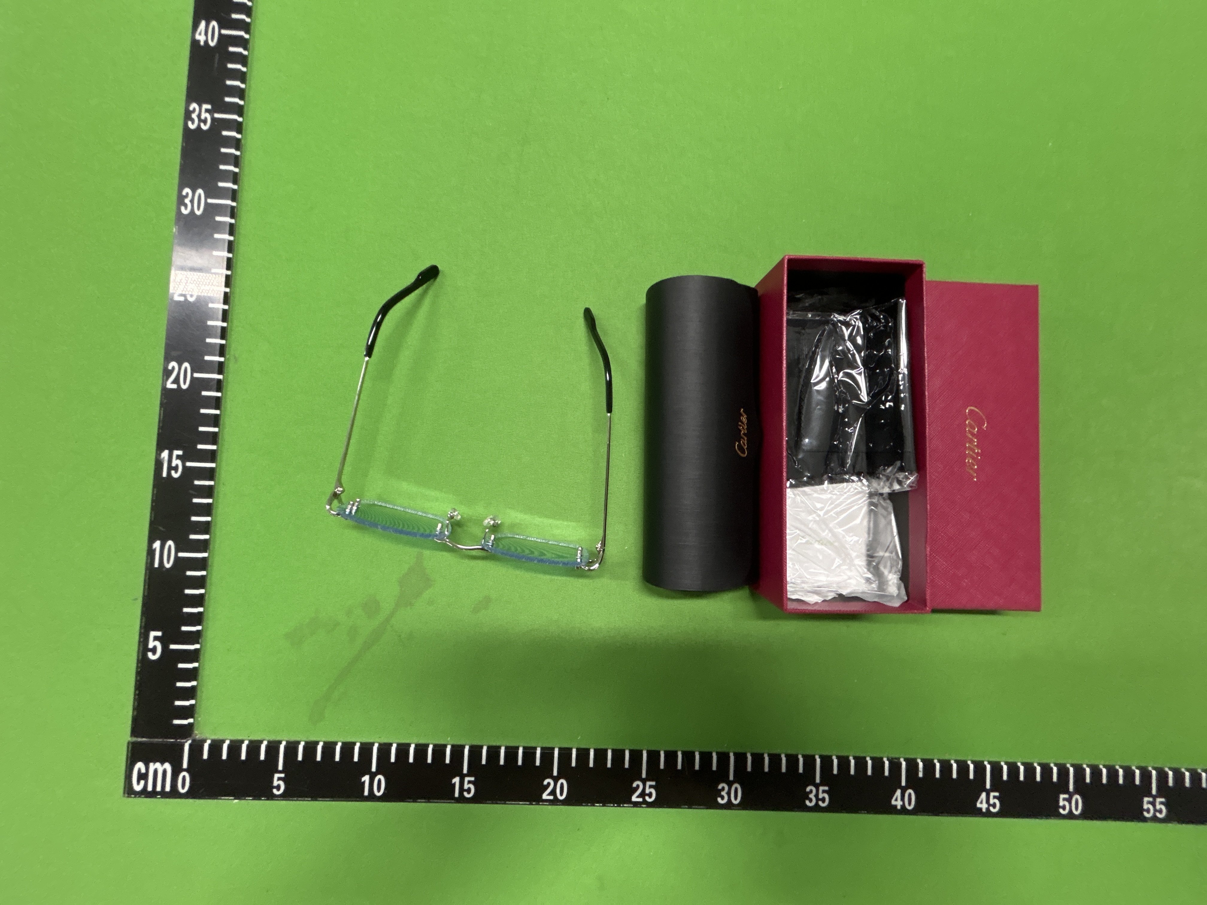 Foto QC 4 de Cartier Rimless Square-Frame Metal Sunglasses Silver Grey Gradient (CT0829)