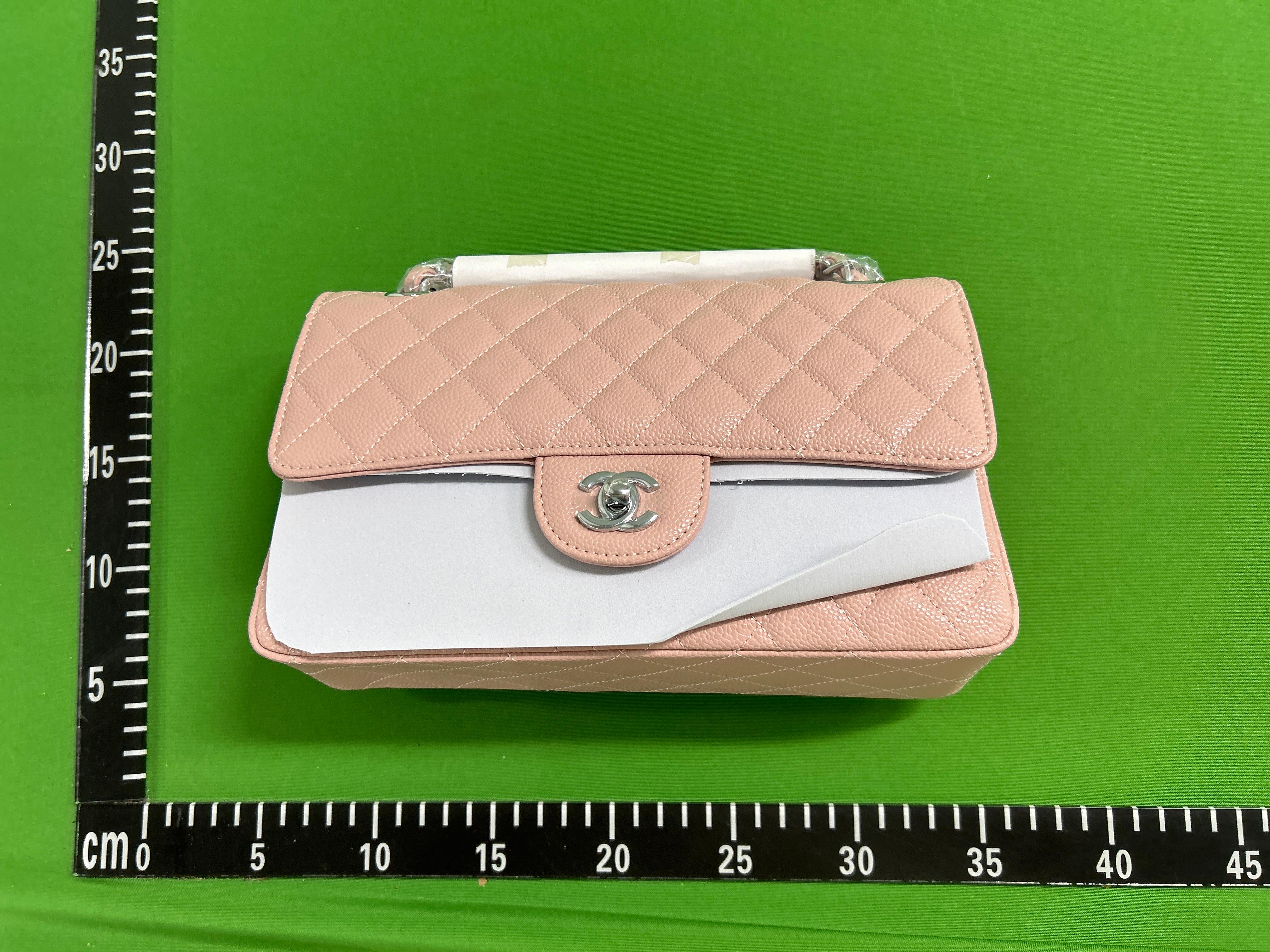 Foto QC 1 de Chanel Classic Flap Small Black Caviar Silver Hardware