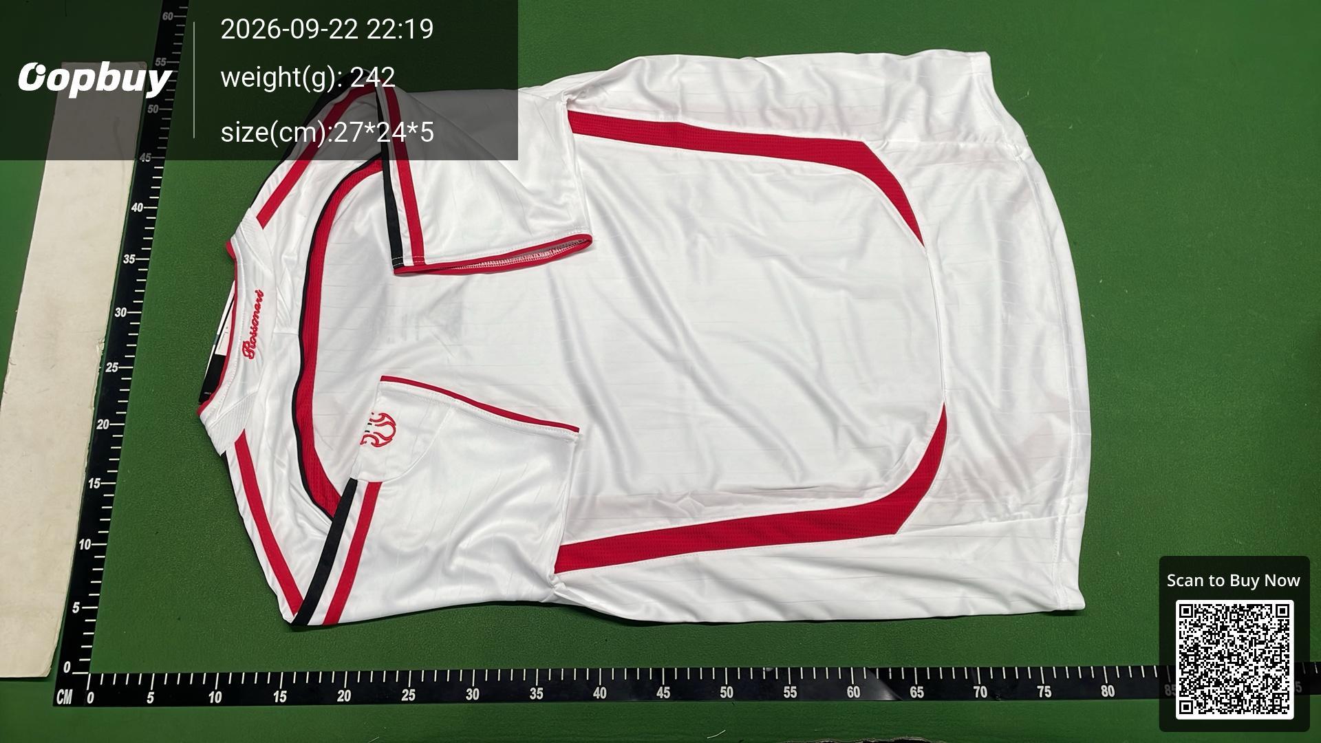 Foto QC 7 de Dr. Martens x Fila x West Ham United Retro 1999/01 Home Jersey Claret