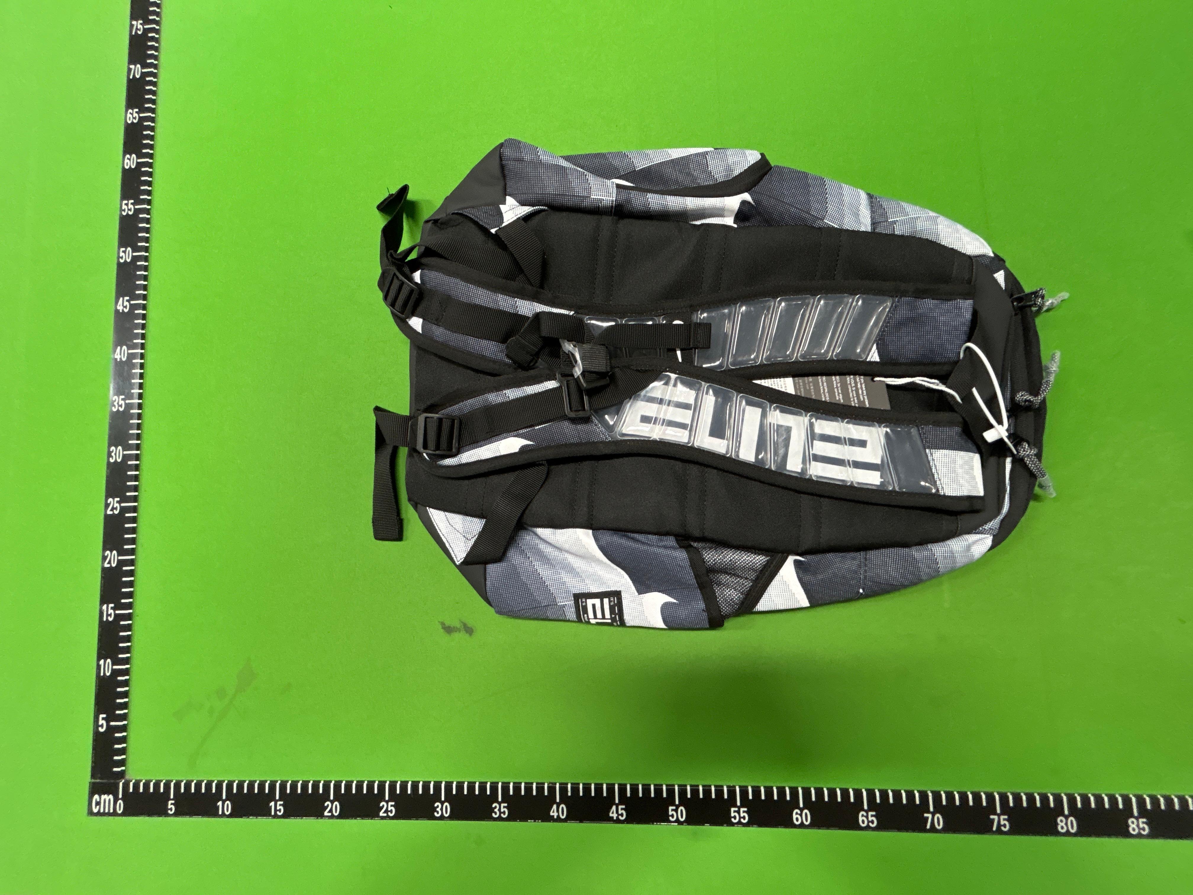Foto QC 7 de Nike Hoops Elite Pro Backpack 32L Black White Gold