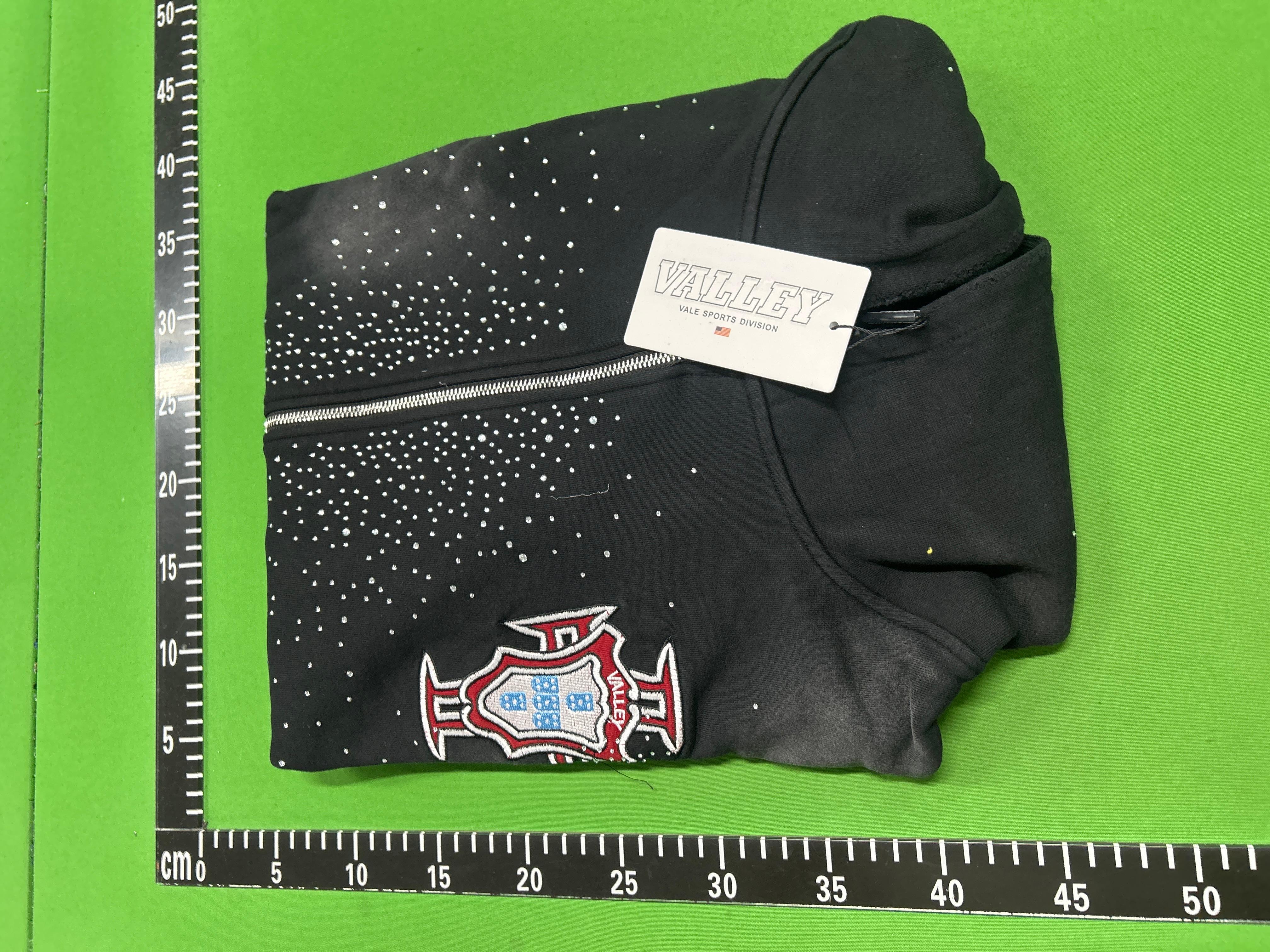 Foto QC 5 de Vale sports Valley Dreams Hooded Jacket Washed Distressed Rhinestone Black