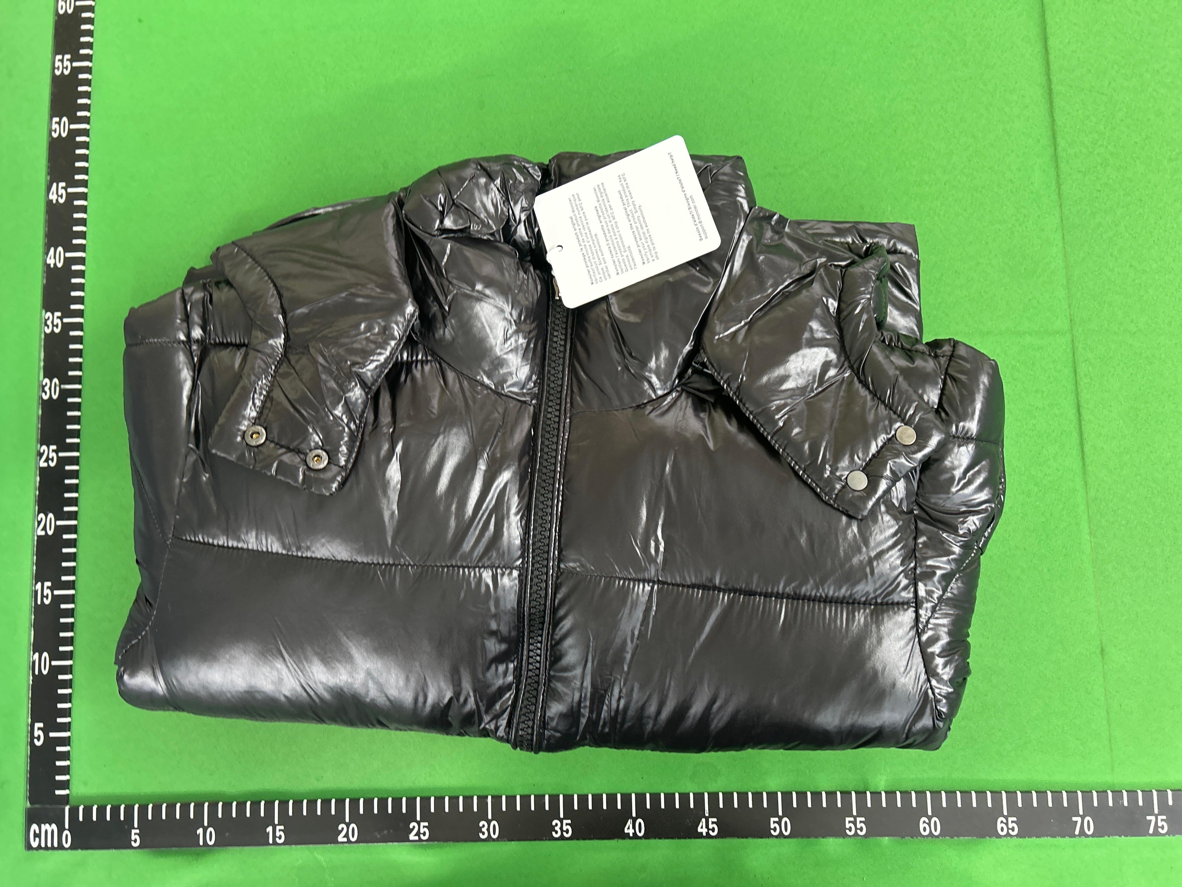 Foto QC 7 de Moncler Puffer Down Jacket Tricolor Black