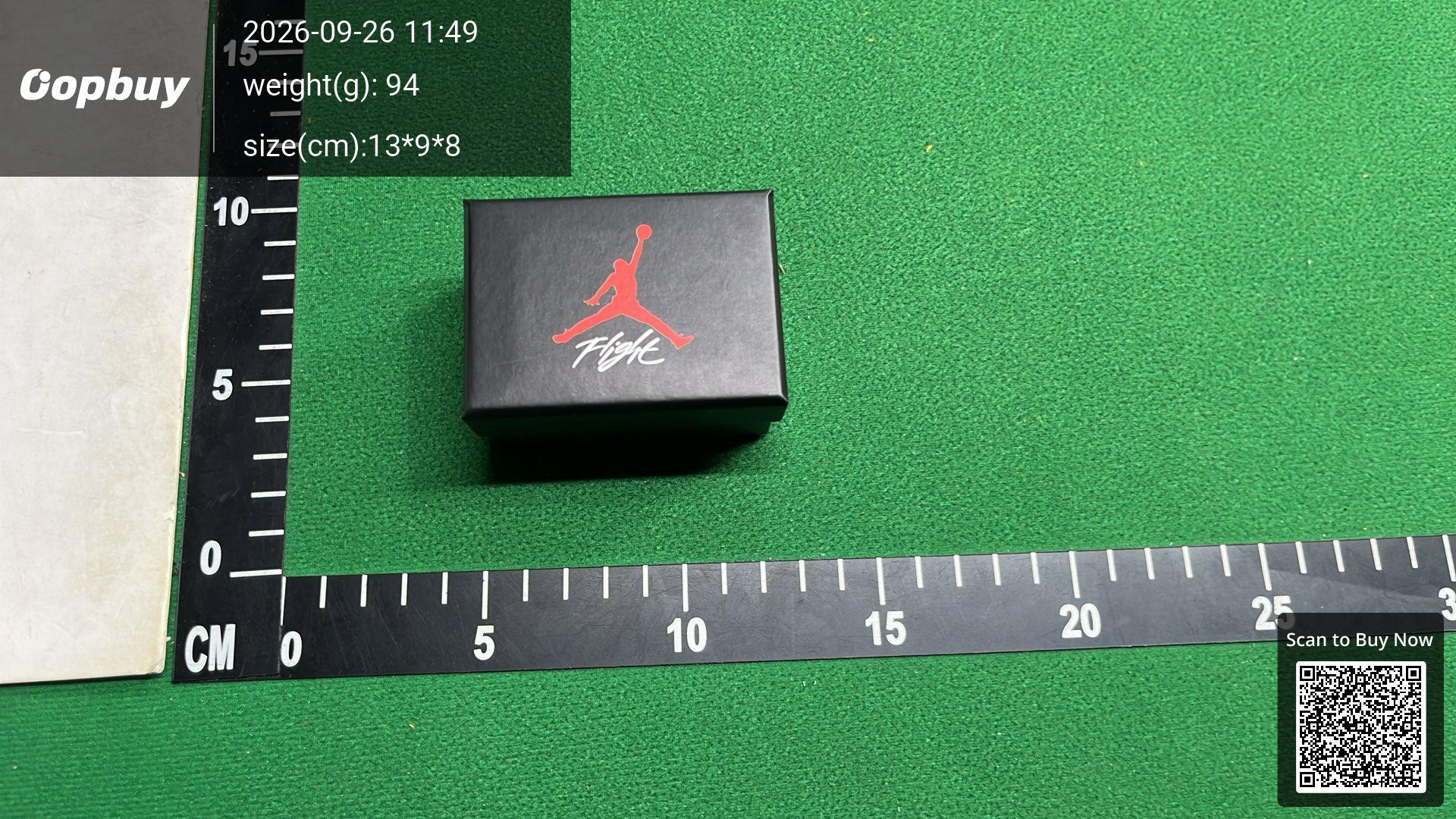 Foto QC 7 de Nike Air Jordan 4 Keychain