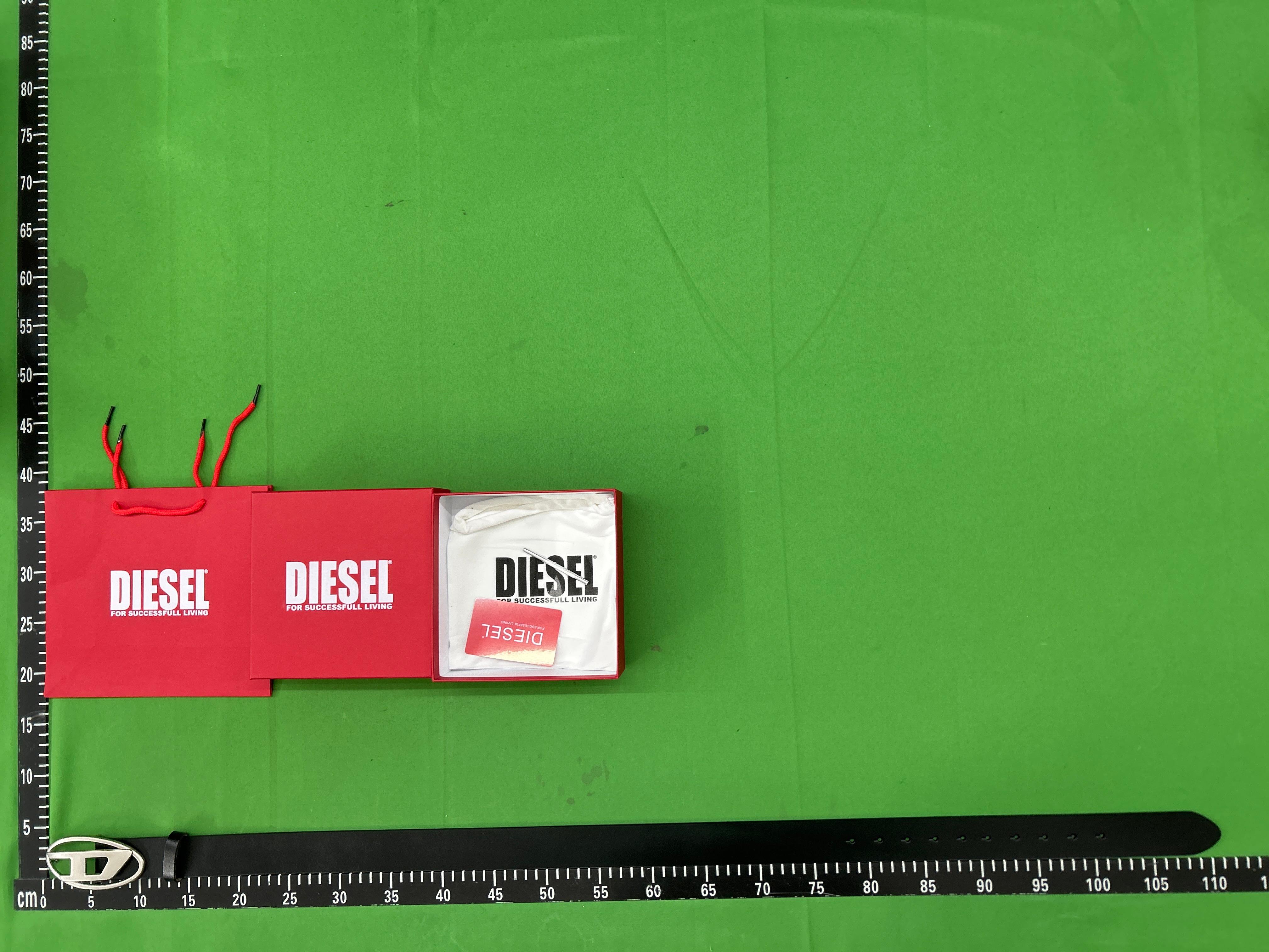 Foto QC 5 de Diesel B-1DR Logo Buckle Belt Black