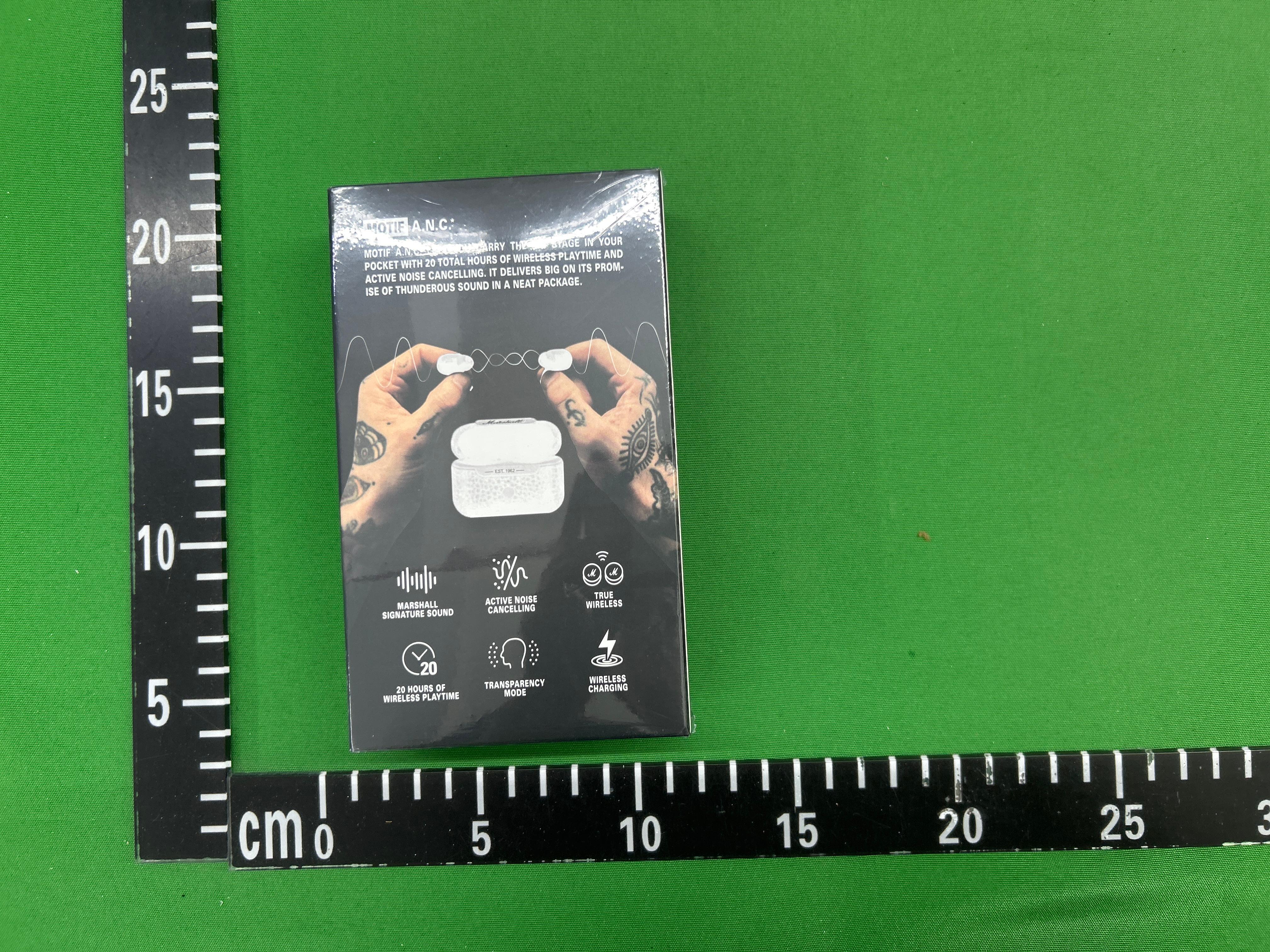 Foto QC 3 de Marshall Leather Wireless Earbuds for Universal White