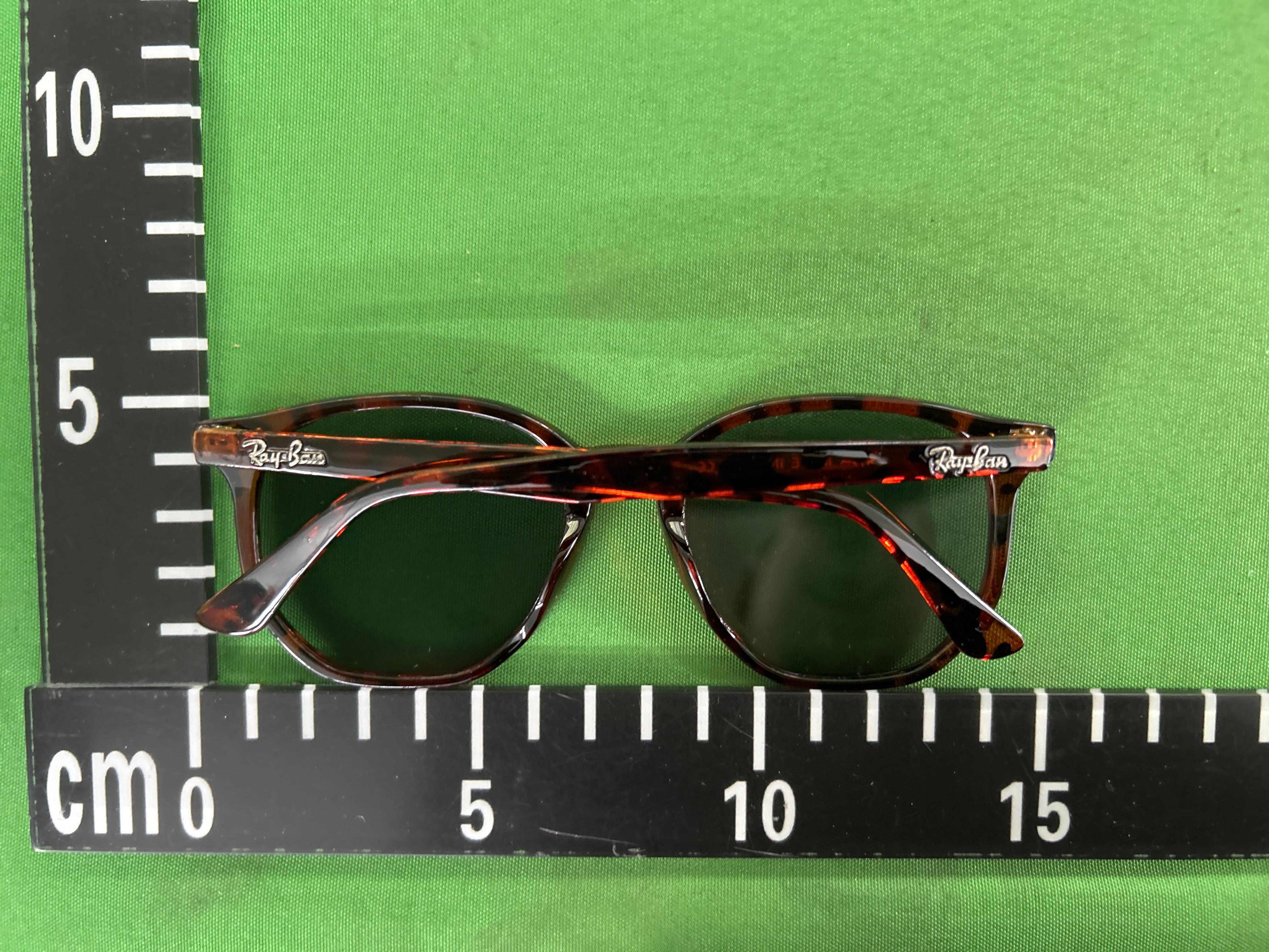 Foto QC 5 de Ray-Ban Square-Frame Acetate Sunglasses Black Blue Gradient (RB4259)
