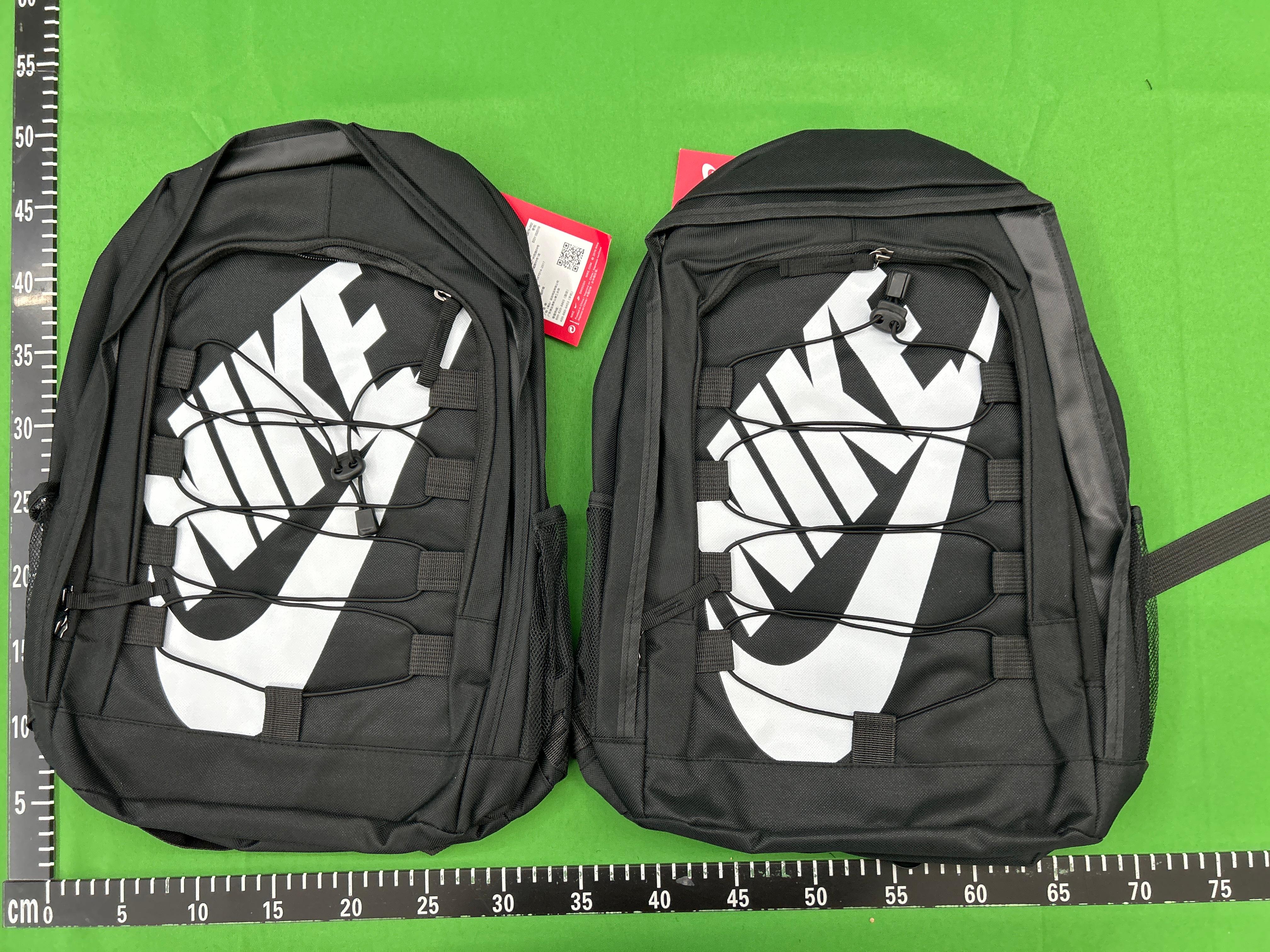 Foto QC 8 de Nike Hoops Elite Pro Backpack 32L Black White Gold