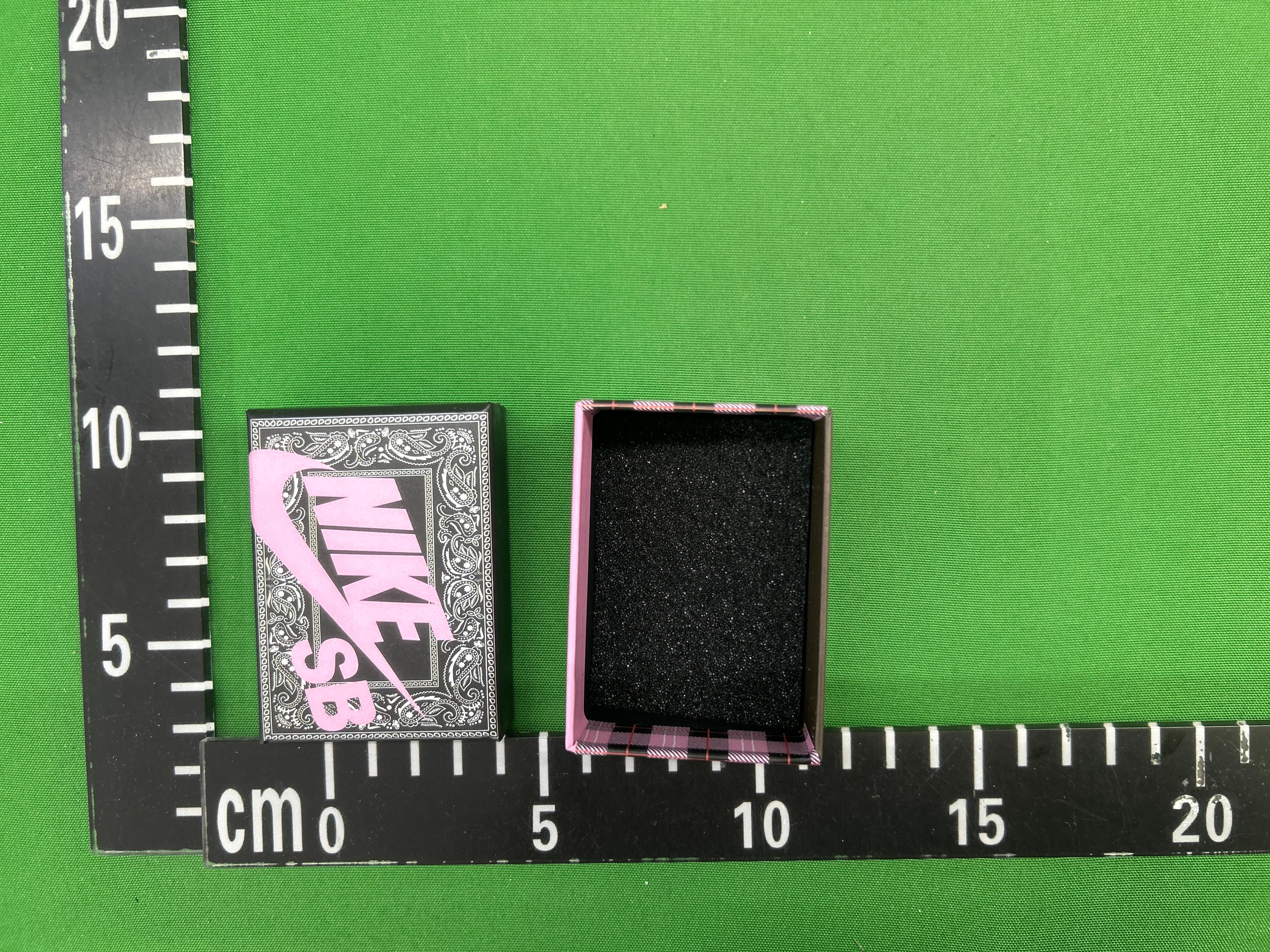 Foto QC 8 de Nike AJ Dunk Kobe 3D Mini Shoe Model Blind Box Series Resin Figure Keychain