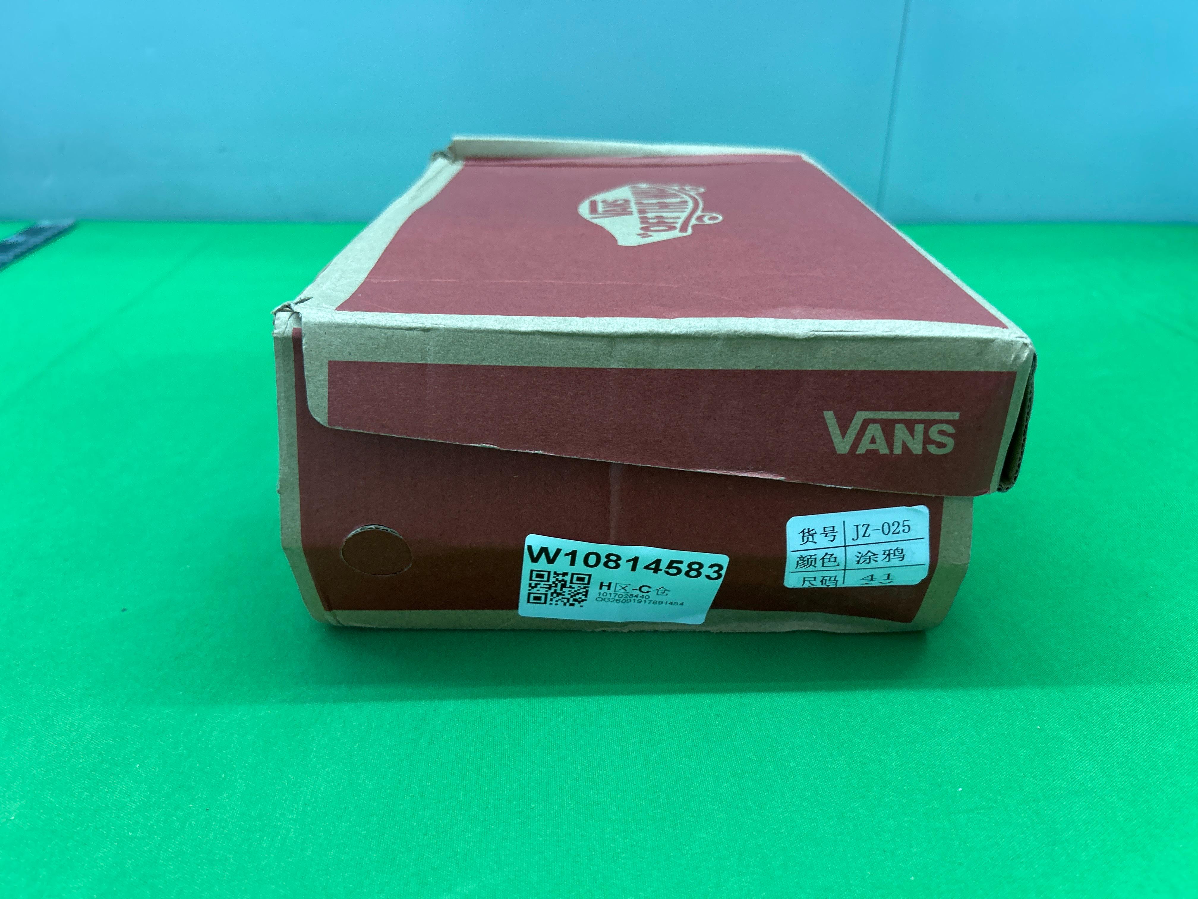 Foto QC 1 de Vans Knu Skool Low Navy Black White