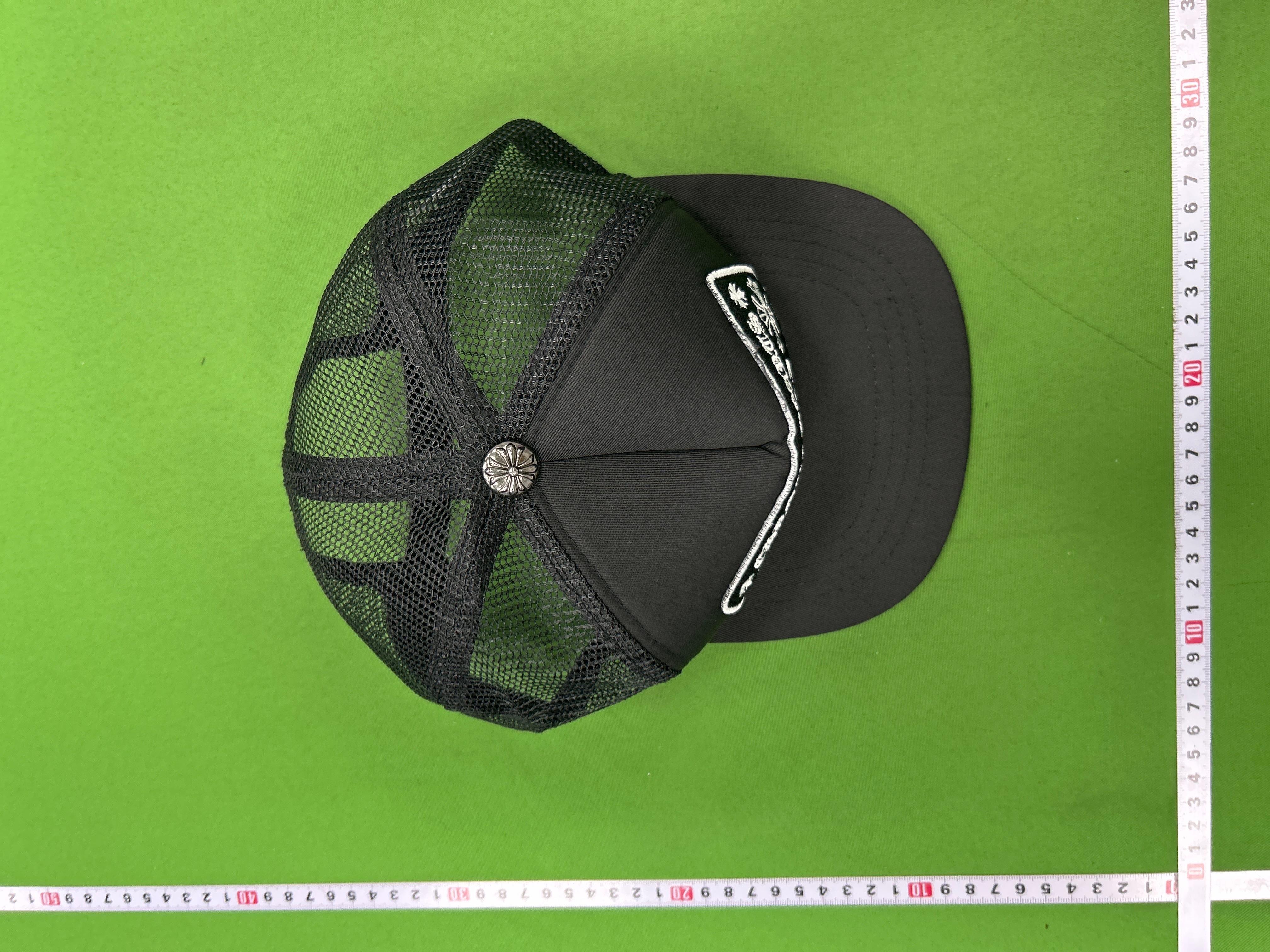 Foto QC 2 de Chrome Hearts CH Cemetery Cross Trucker Cap Brown Pink