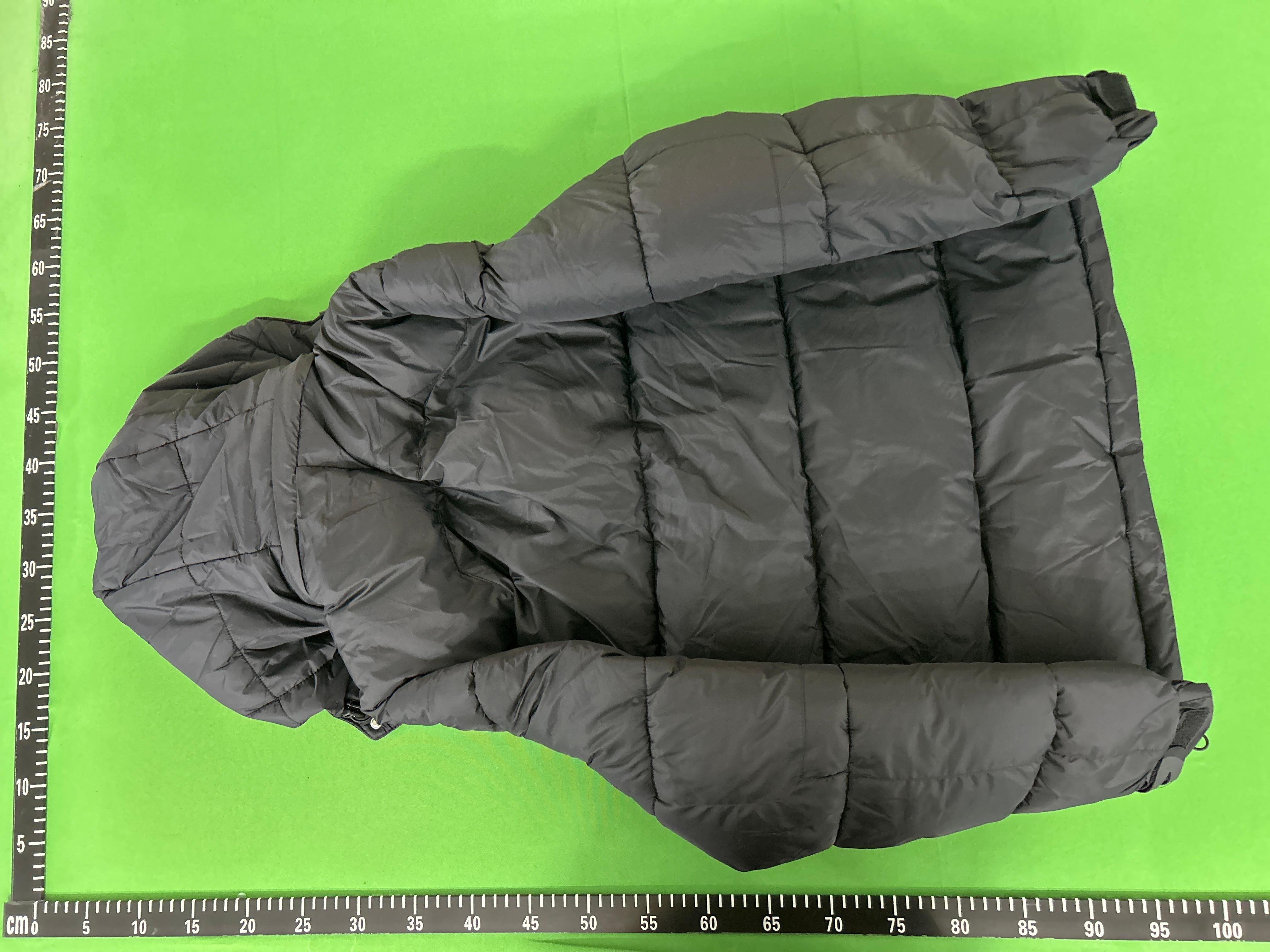 Foto QC 4 de Canada Goose Wyndham Down Jacket Fur Hood Grey