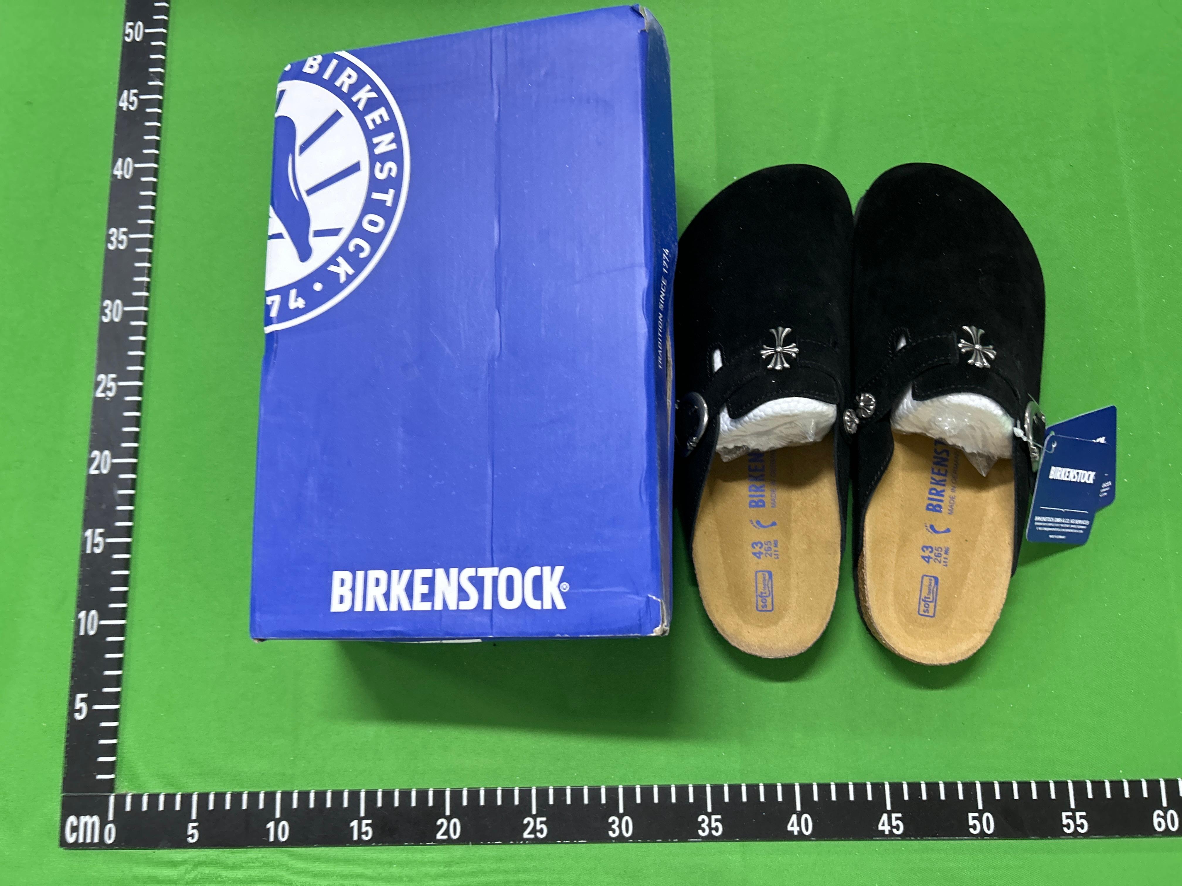 Foto QC 2 de Chrome Hearts Boston Suede Clogs Birkenstock Collaboration Cross Patch Black