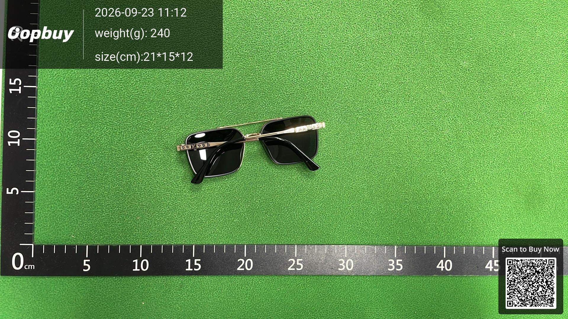 Foto QC 2 de Louis Vuitton Waimea Acetate Sunglasses Black Grey (Z1082W)