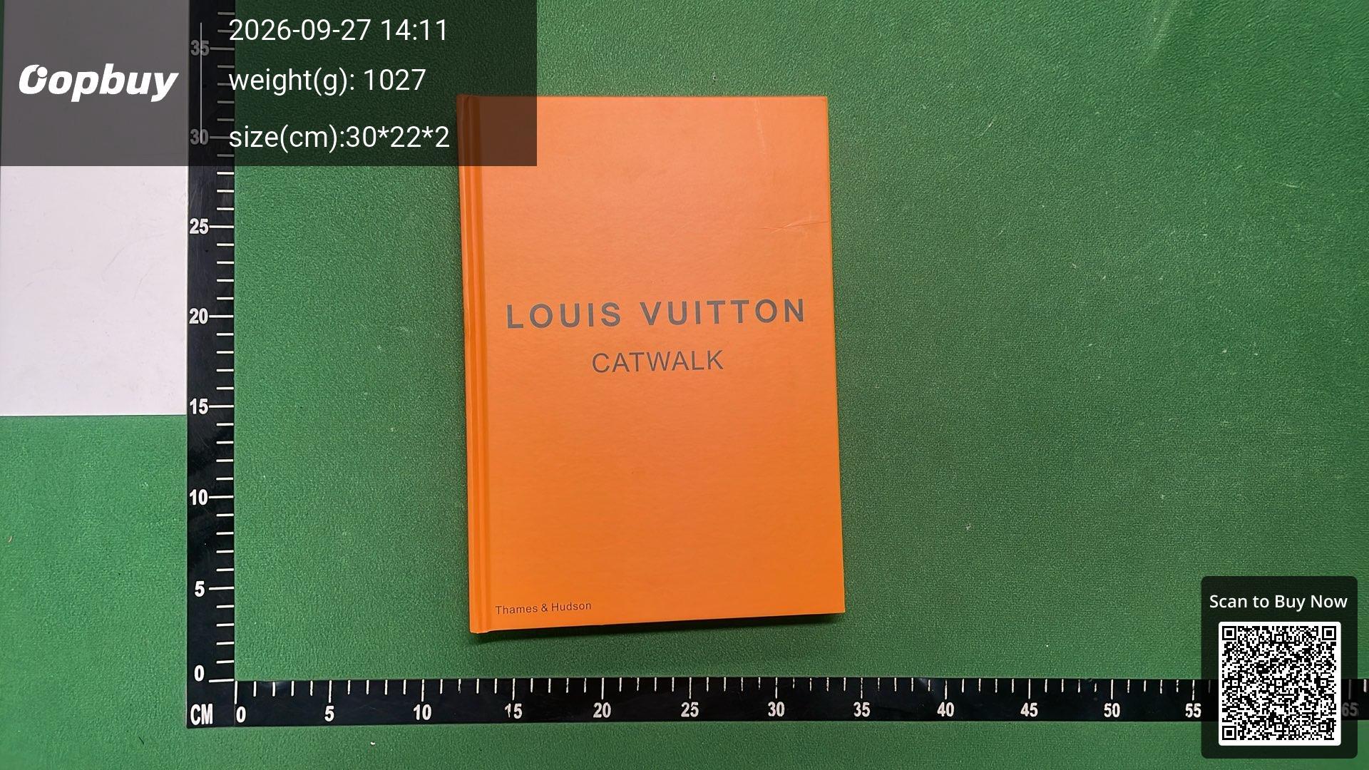 Foto QC 1 de Louis Vuitton Catwalk Book Orange