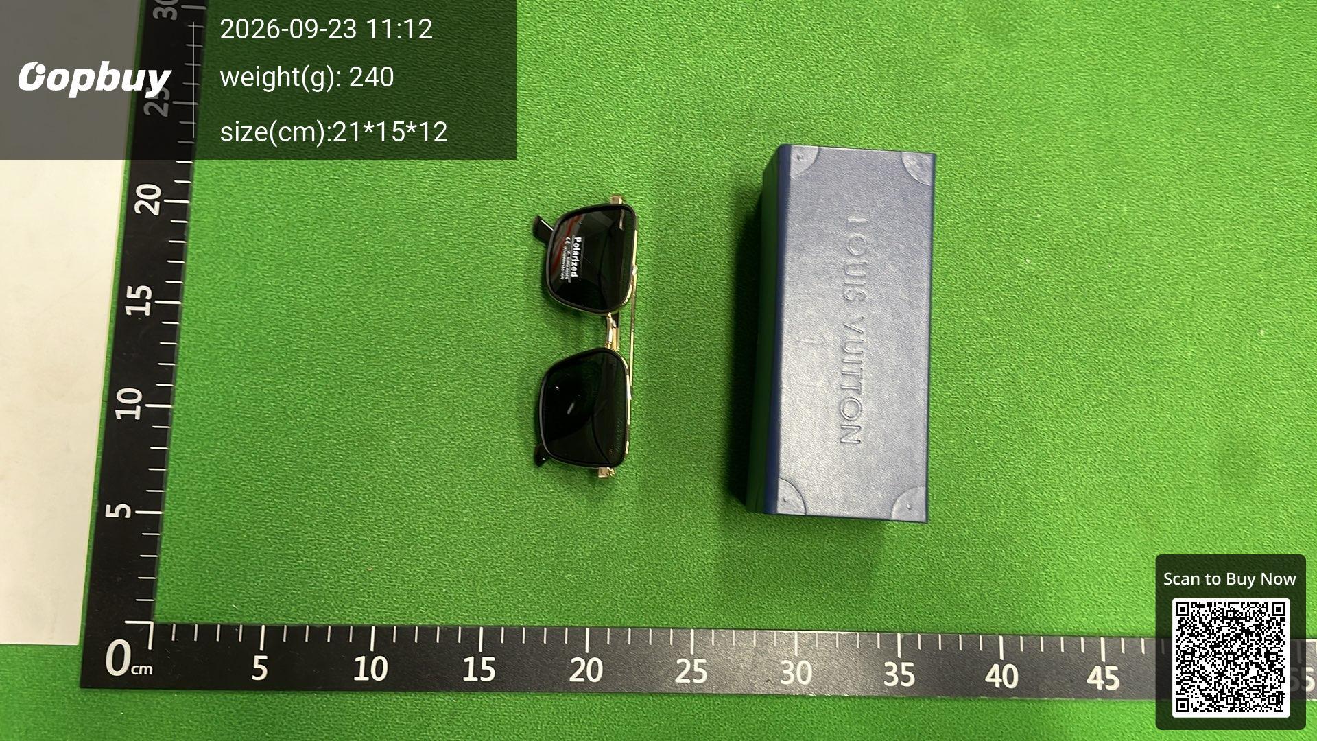 Foto QC 3 de Louis Vuitton Waimea Acetate Sunglasses Black Grey (Z1082W)