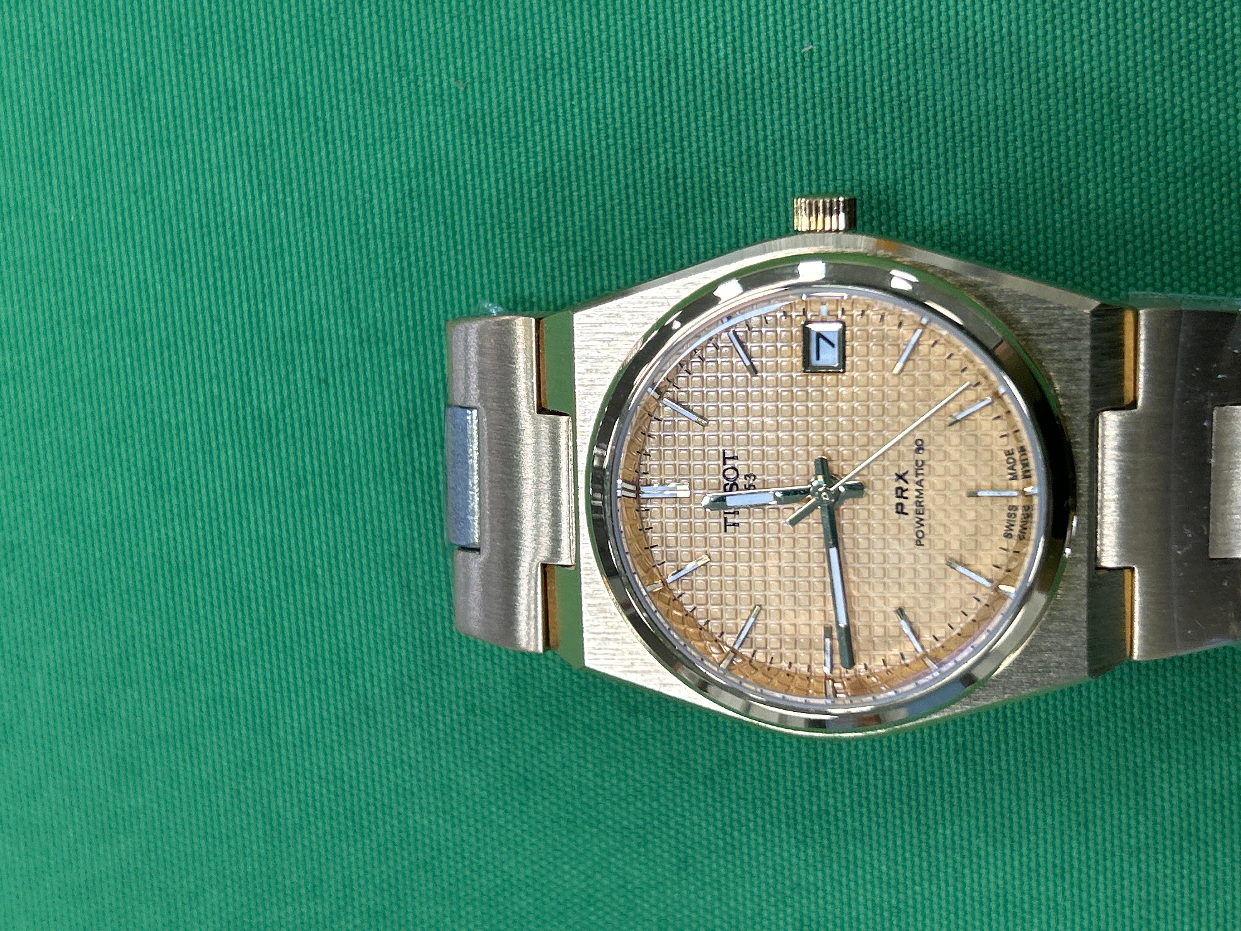 Foto QC 7 de Generic Quartz Gold-Tone Plaid Dial 35mm