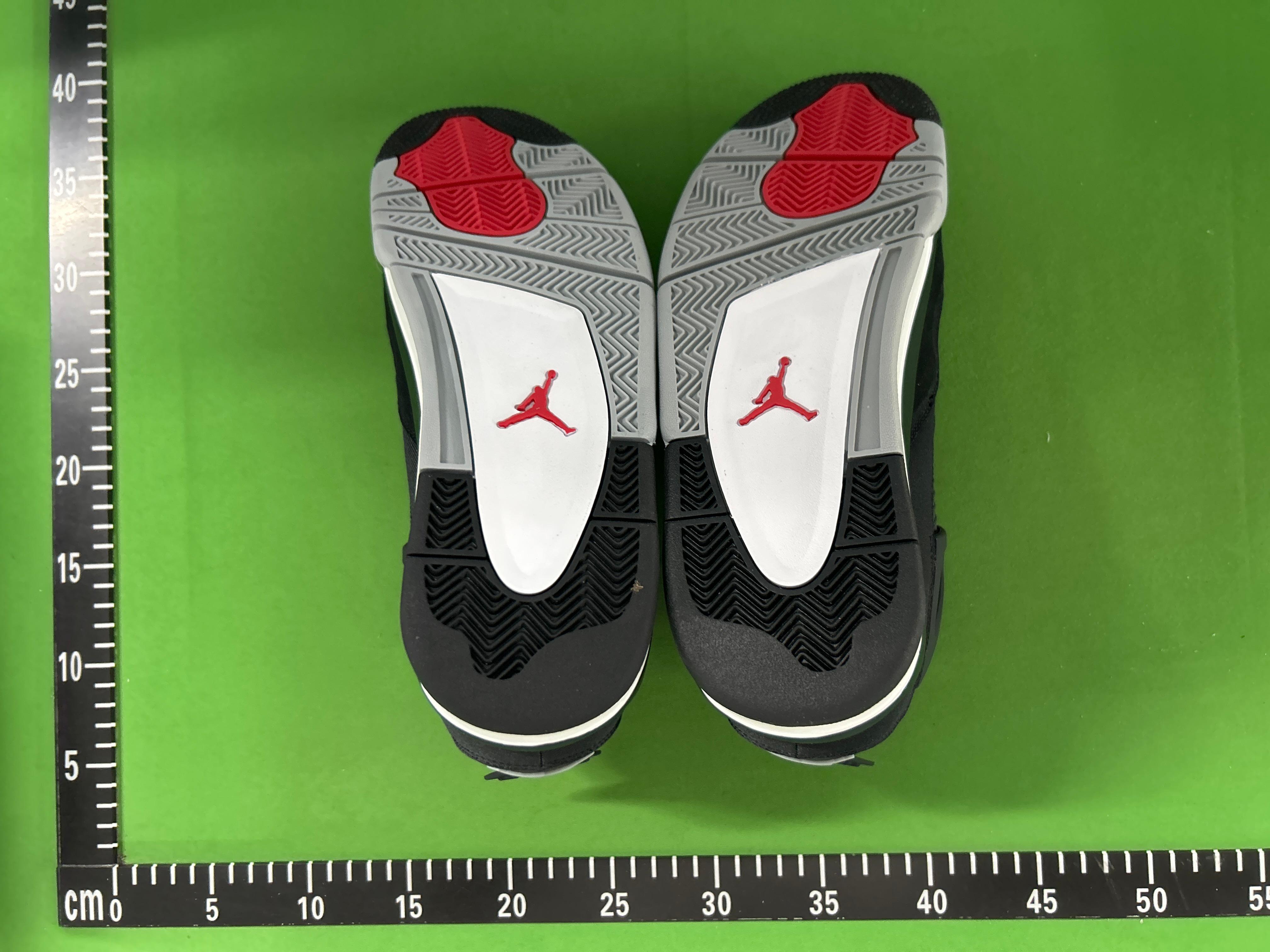 Foto QC 6 de Jordan 4 Retro Black Cat CU1110-010