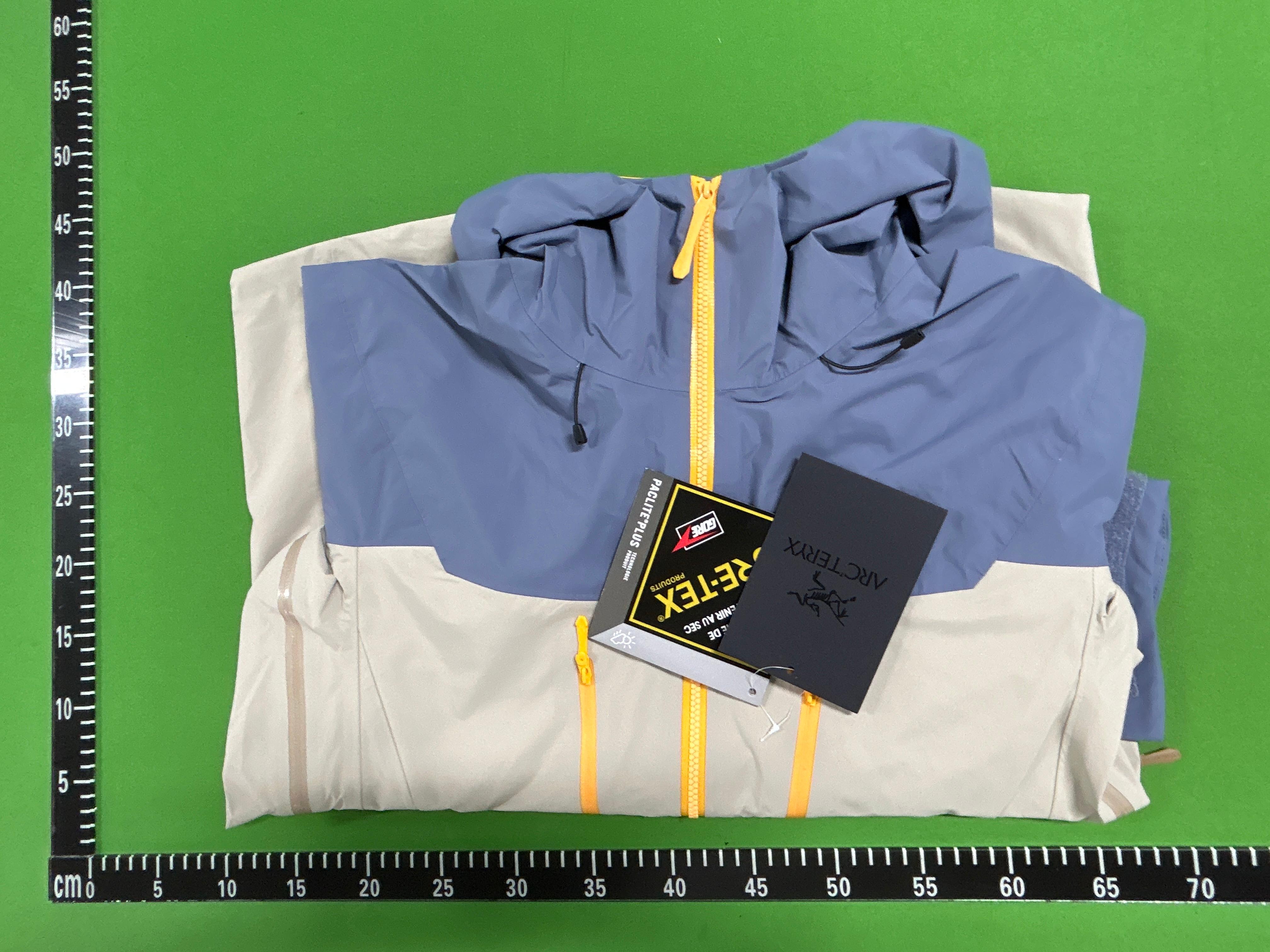 Foto QC 3 de Arcteryx Hooded Jacket Black