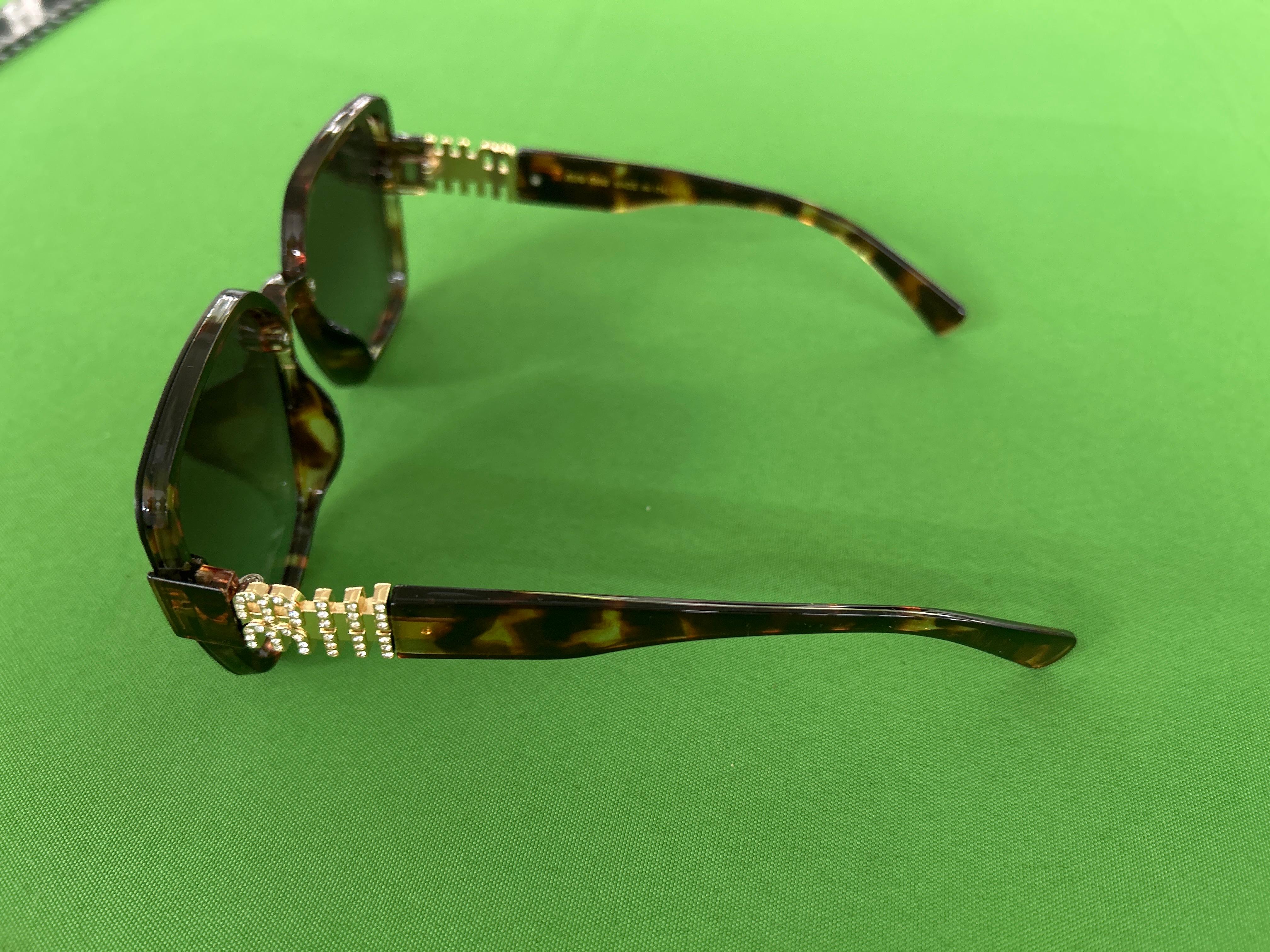 Foto QC 6 de Miu Miu Square-Frame Acetate Sunglasses Havana Grey Gradient (9939)