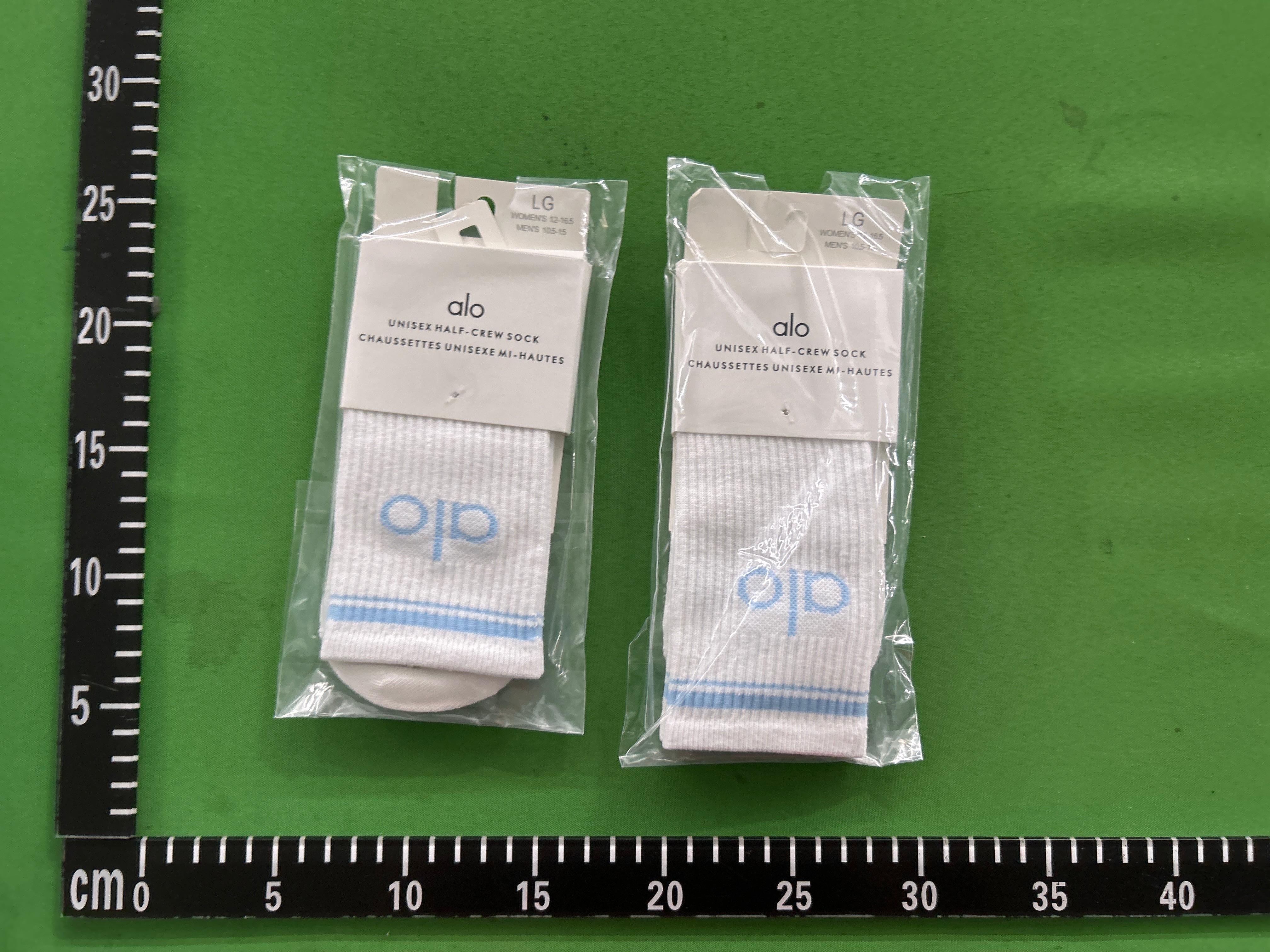 Foto QC 1 de Alo Half-Crew Crew Socks Ribbed Pink