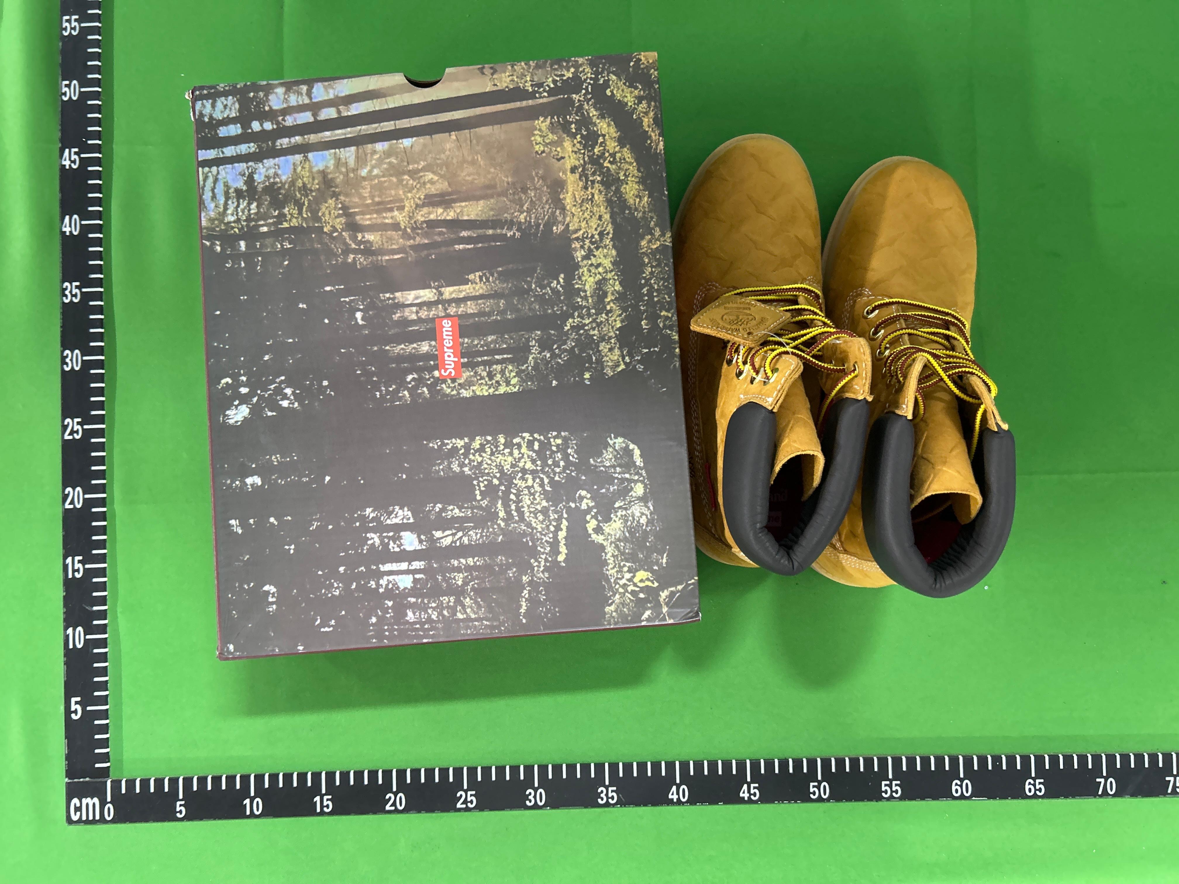 Foto QC 2 de Timberland 6-Inch Premium Supreme Diamond Plate Black TB0A6DE1001