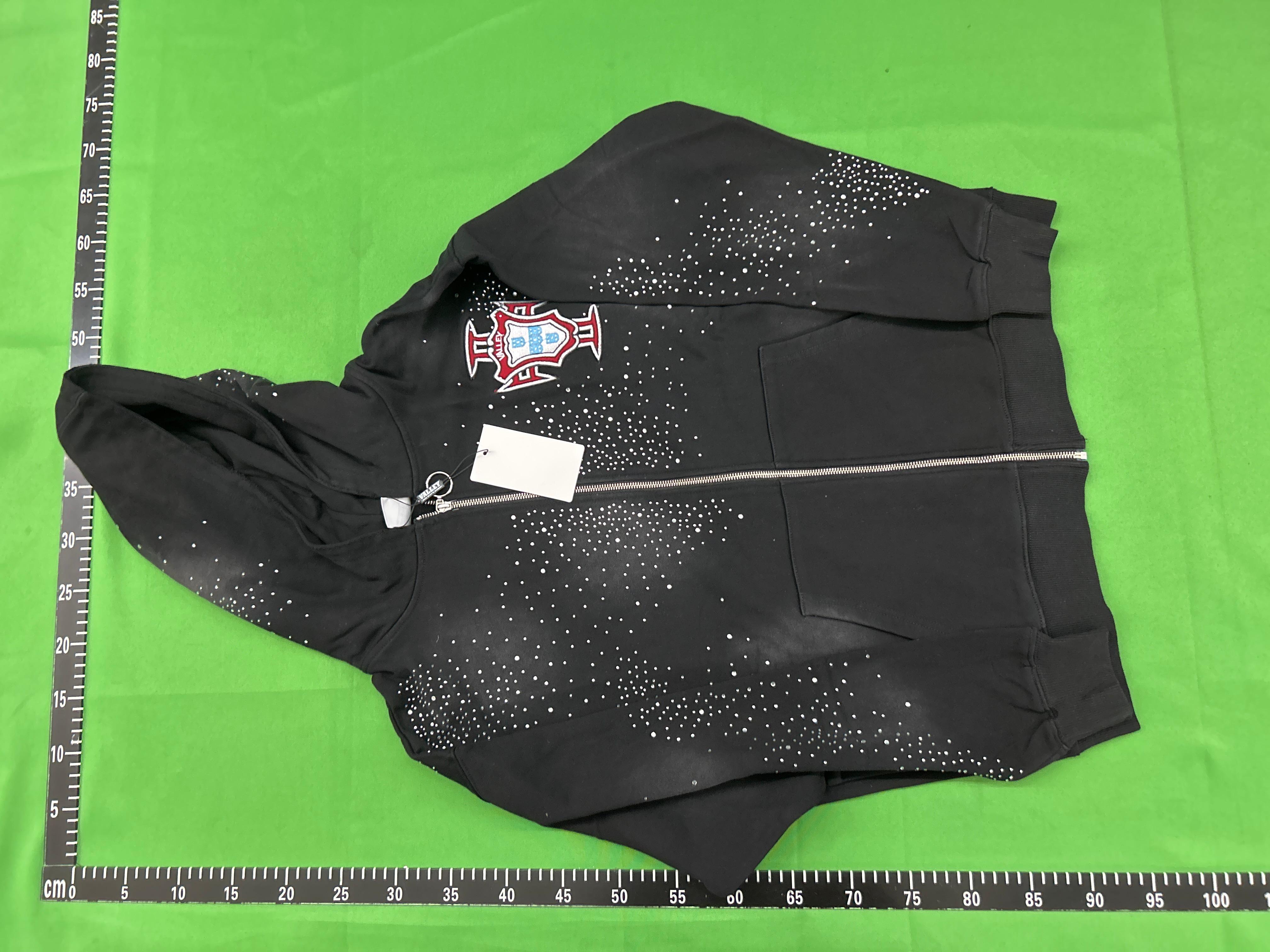 Foto QC 7 de Vale Forever Valley Dreams Zip Sweater Portugal Rhinestone Black