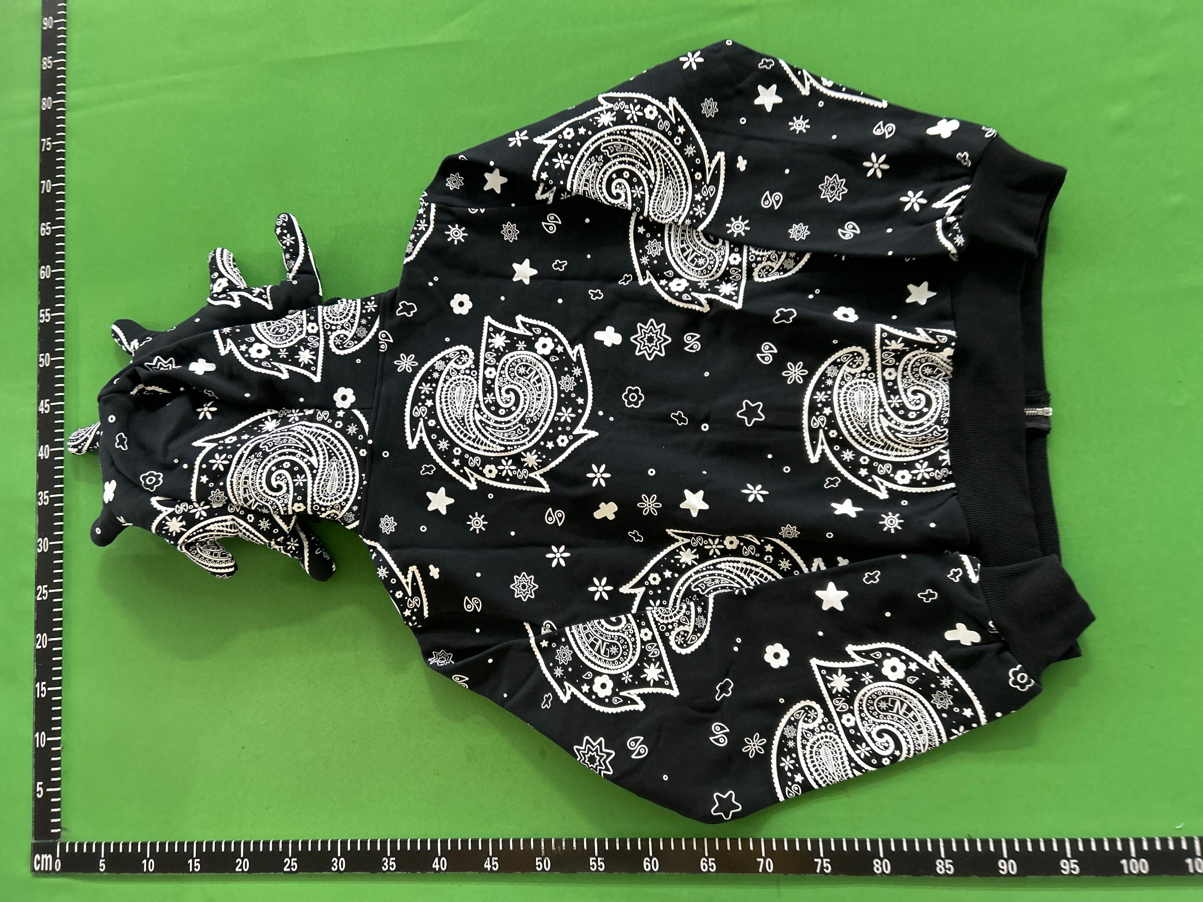 Foto QC 8 de Glo Gang Glory Boyz Gas Mask T-shirt Black