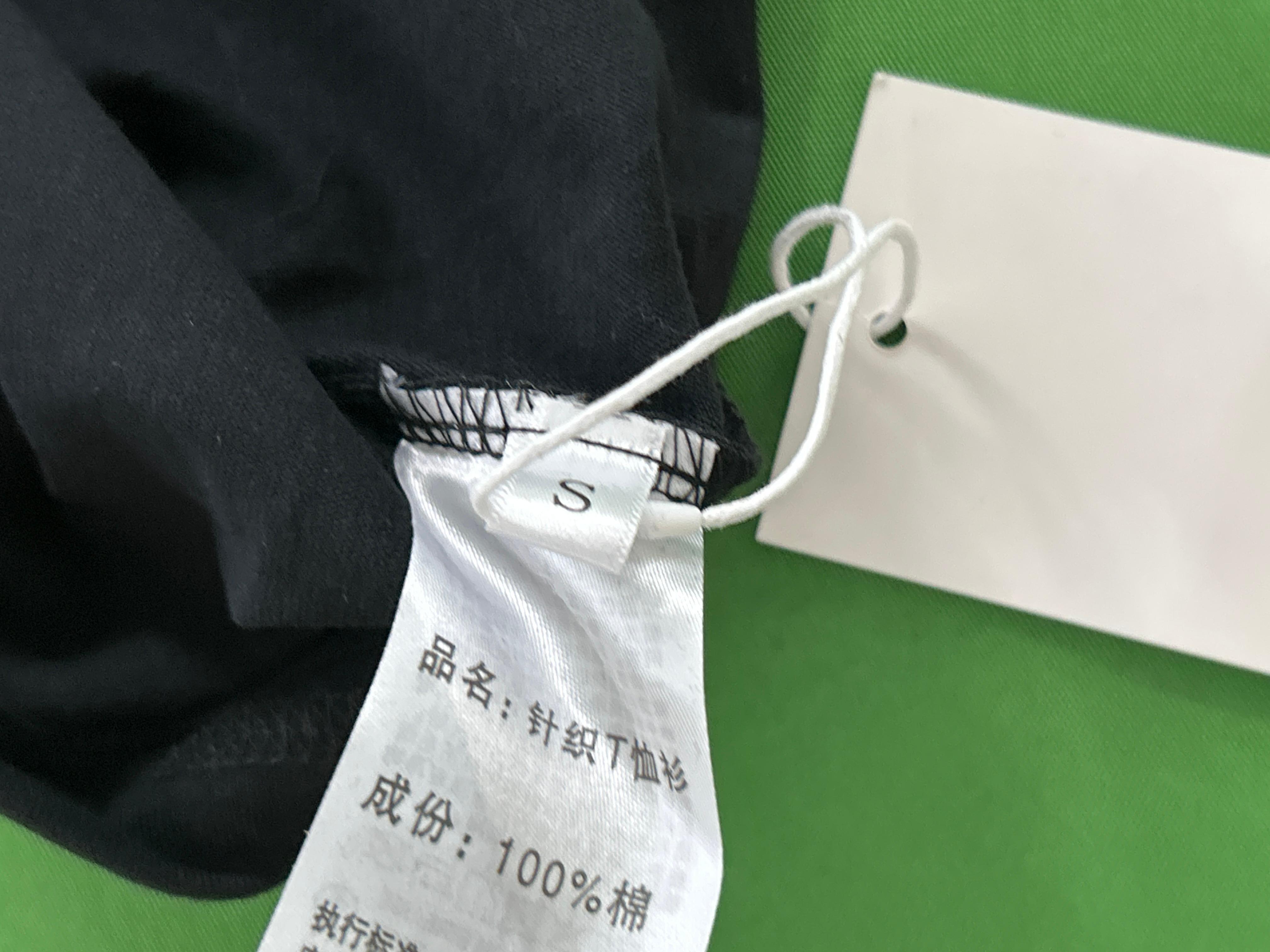 Foto QC 4 de Vlone T-shirt Nails Logo Black