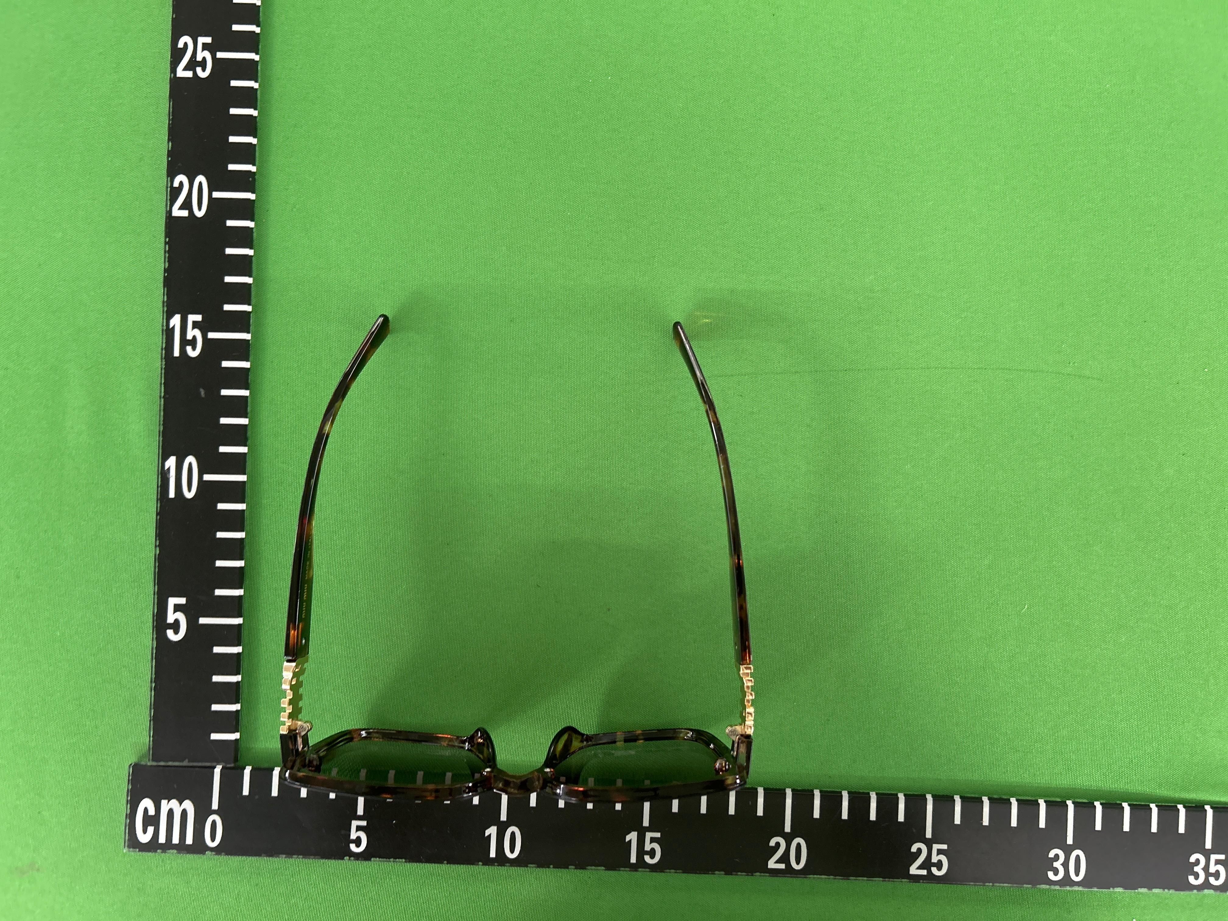 Foto QC 5 de Miu Miu Square-Frame Acetate Sunglasses Havana Grey Gradient (9939)