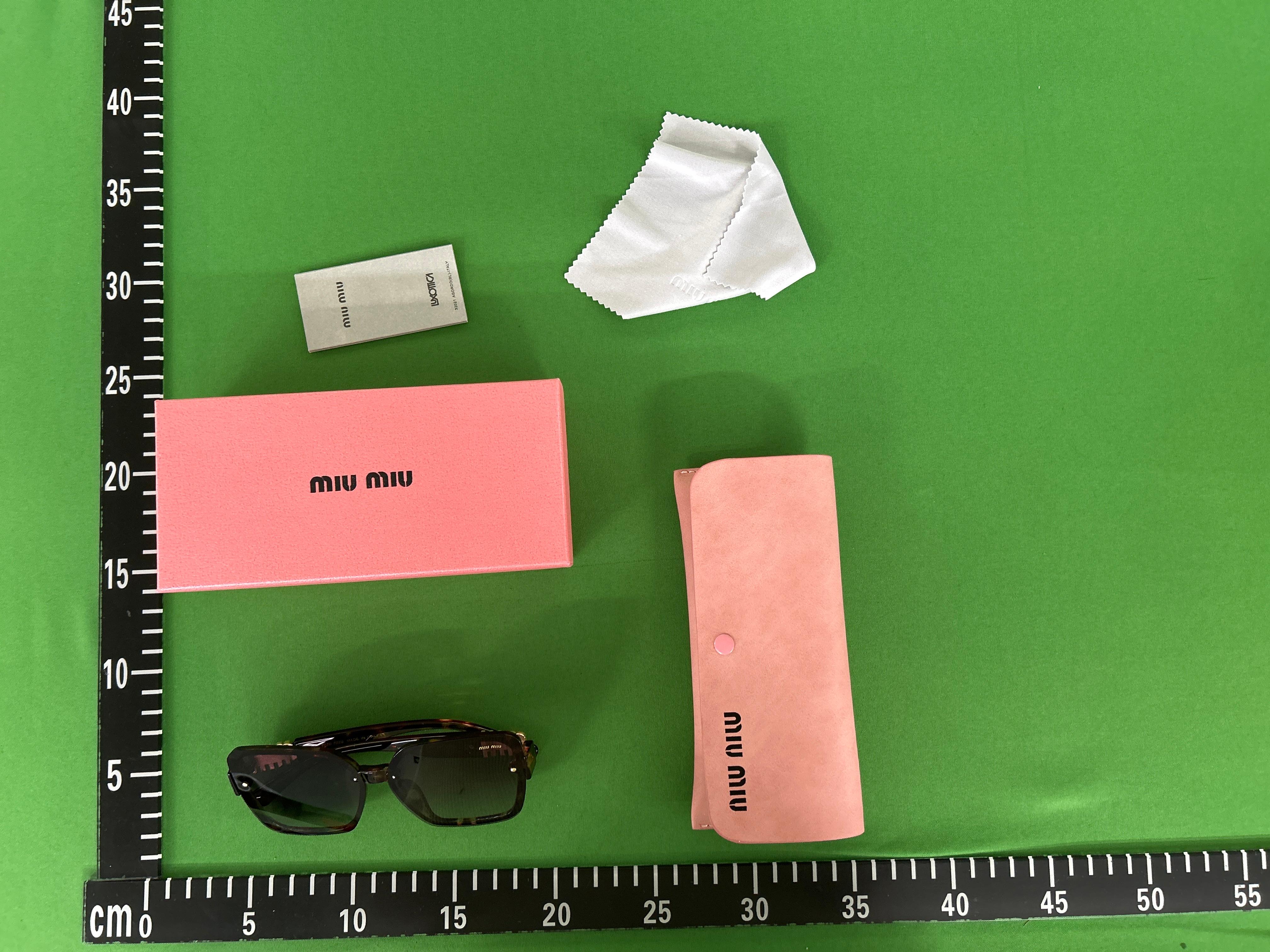 Foto QC 1 de Miu Miu Square-Frame Acetate Sunglasses Havana Grey Gradient (9939)