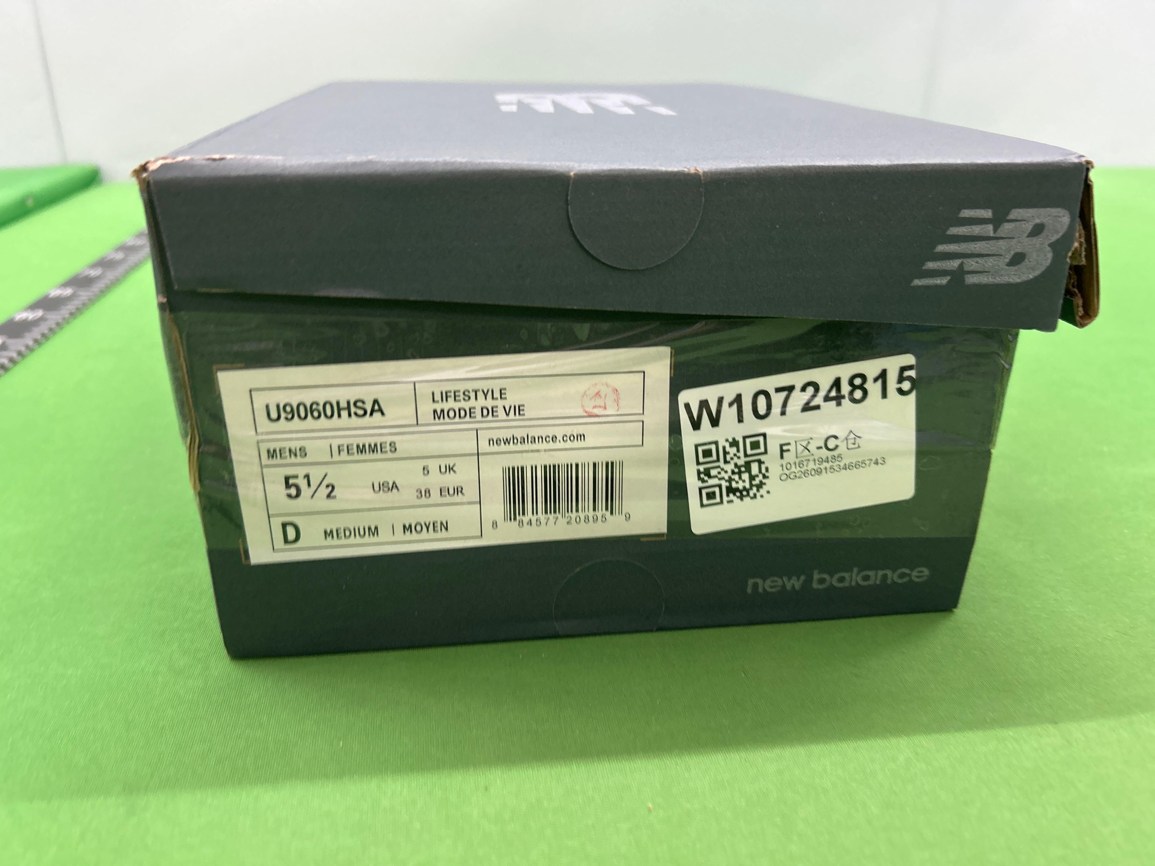 Foto QC 7 de New Balance 9060 Low Bodega Age of Discovery U9060BD1