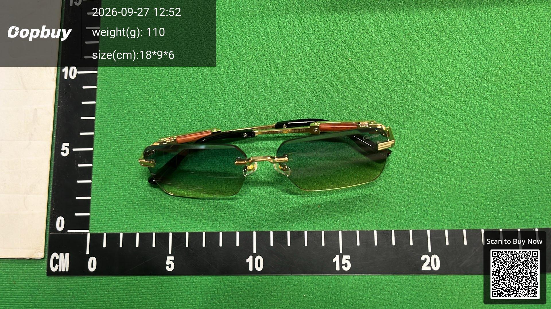 Foto QC 6 de Cartier Rectangular Metal Sunglasses Gold Clear (017)
