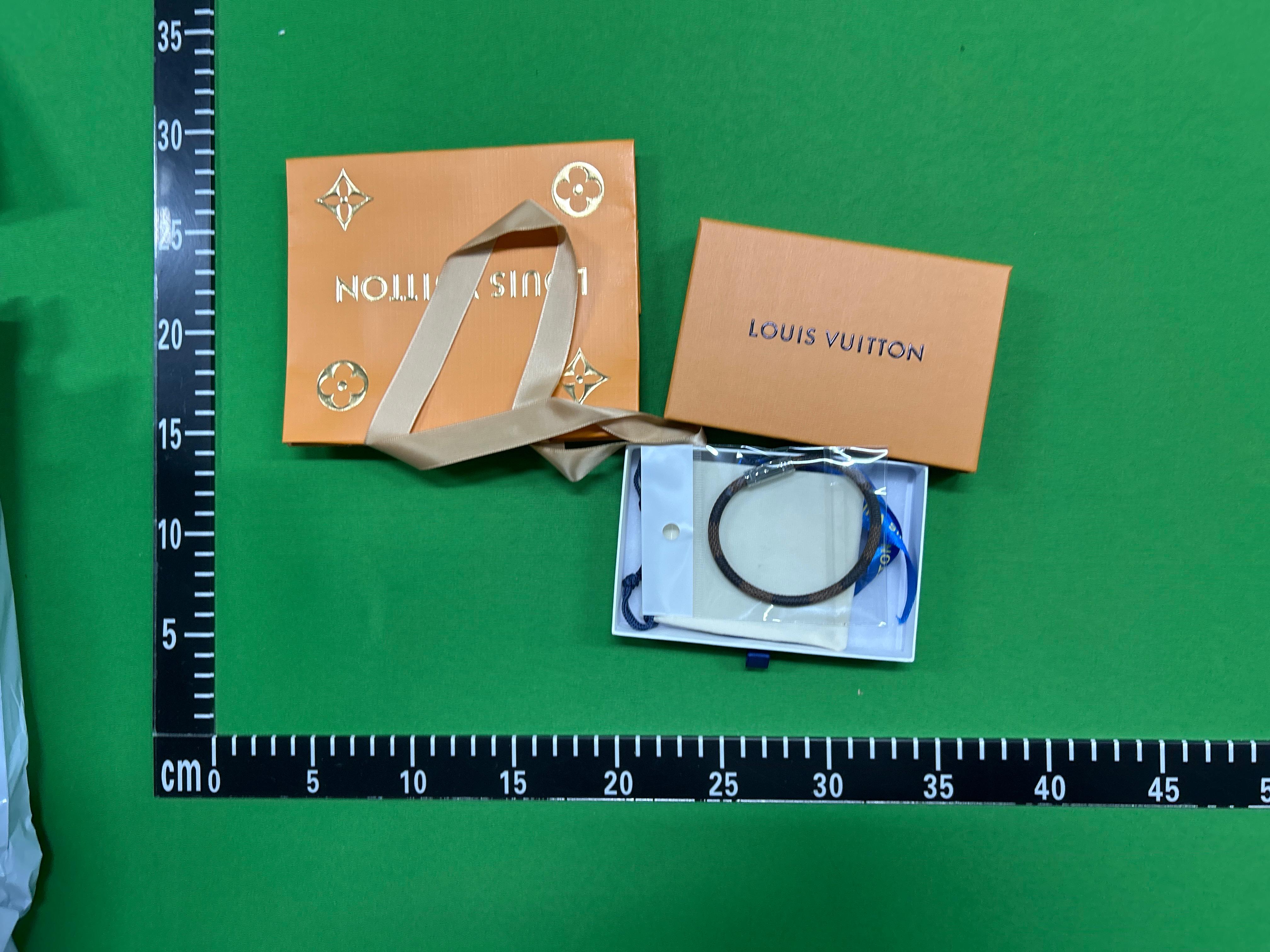 Foto QC 1 de Cartier LOVE Ring White Gold Silver