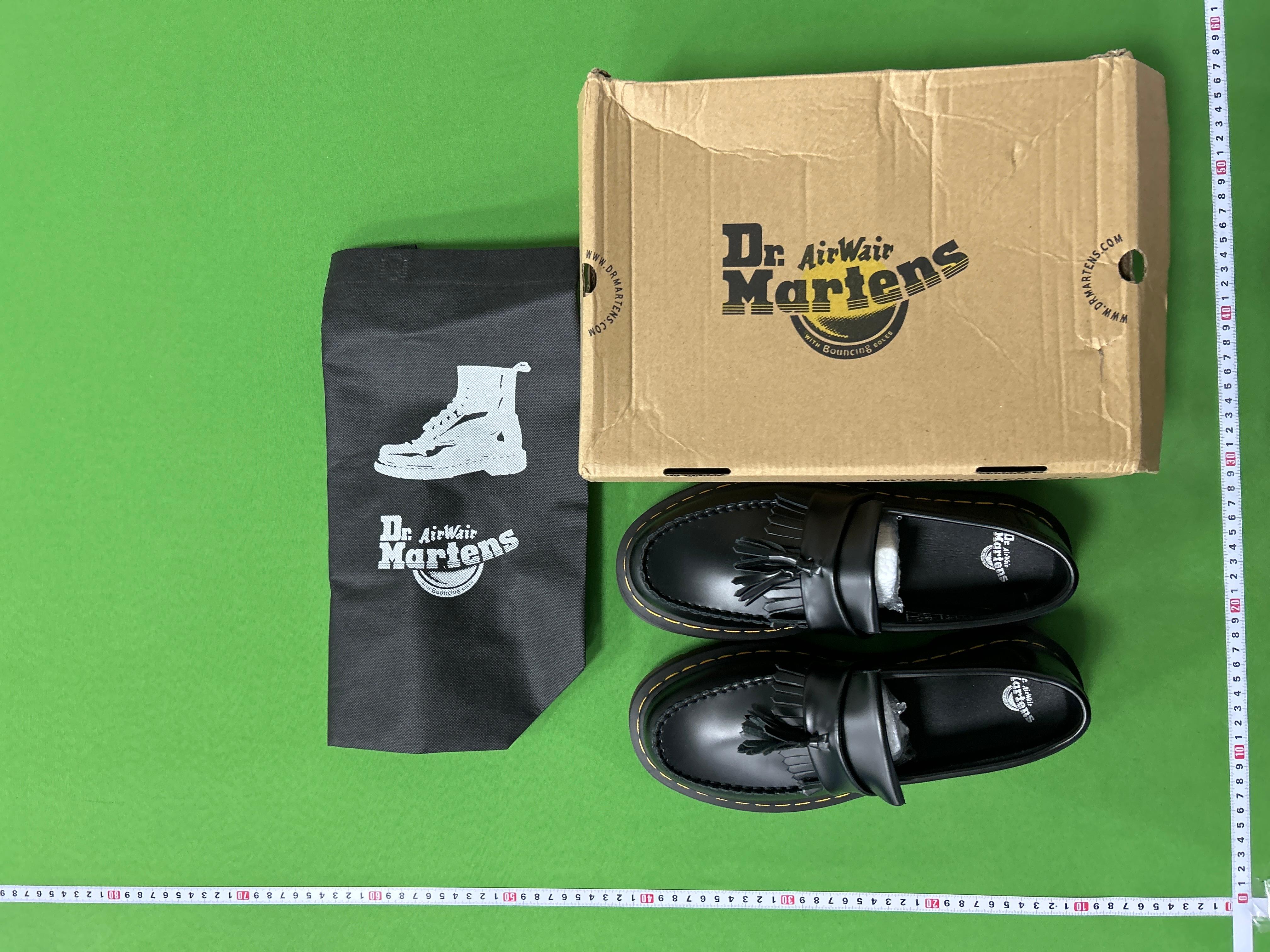 Foto QC 1 de Dr. Martens Adrian Leather Tassel Loafers Yellow Stitching