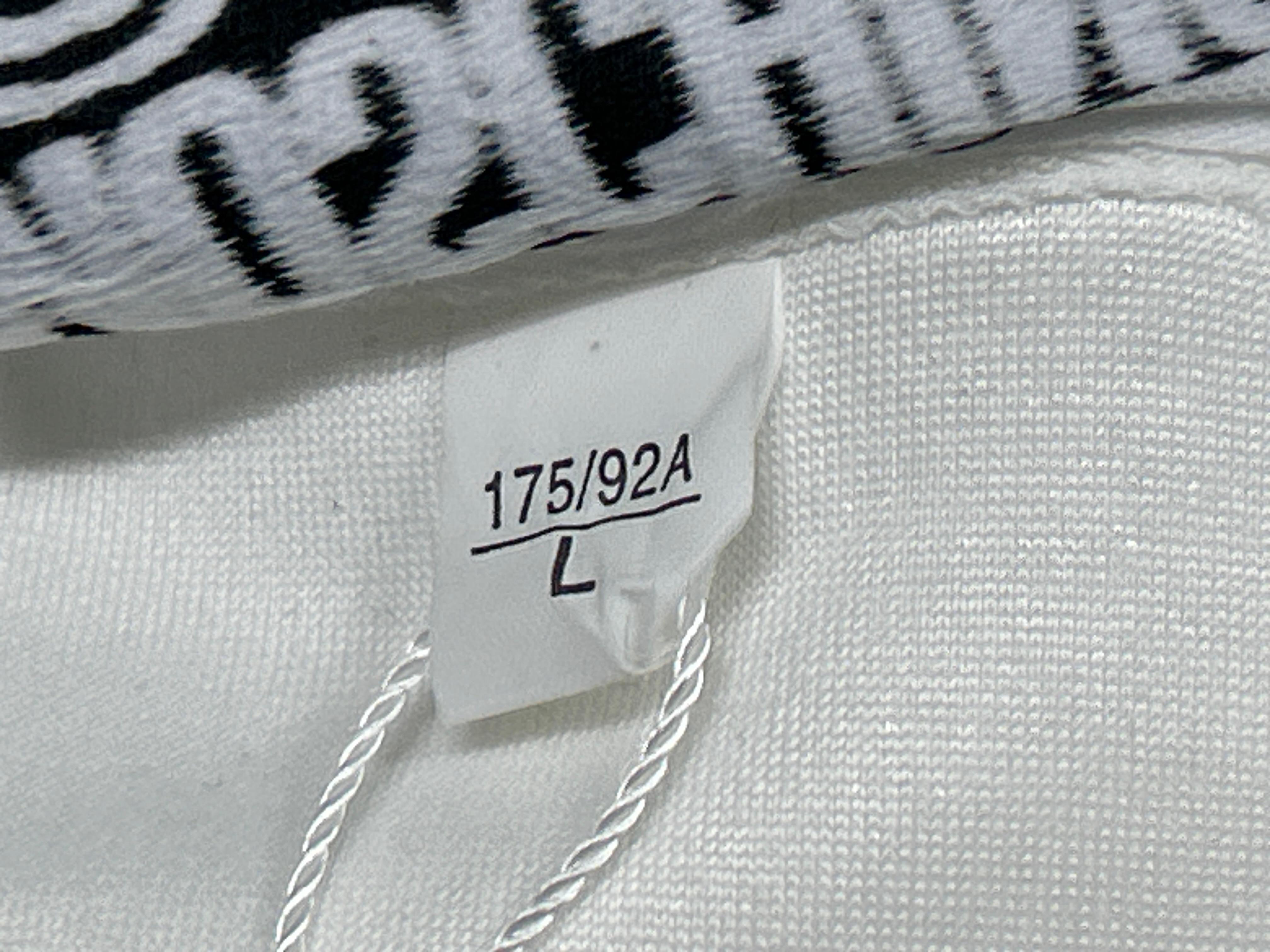 Foto QC 7 de Moschino Swim Bear Graphic Crewneck Sweater White