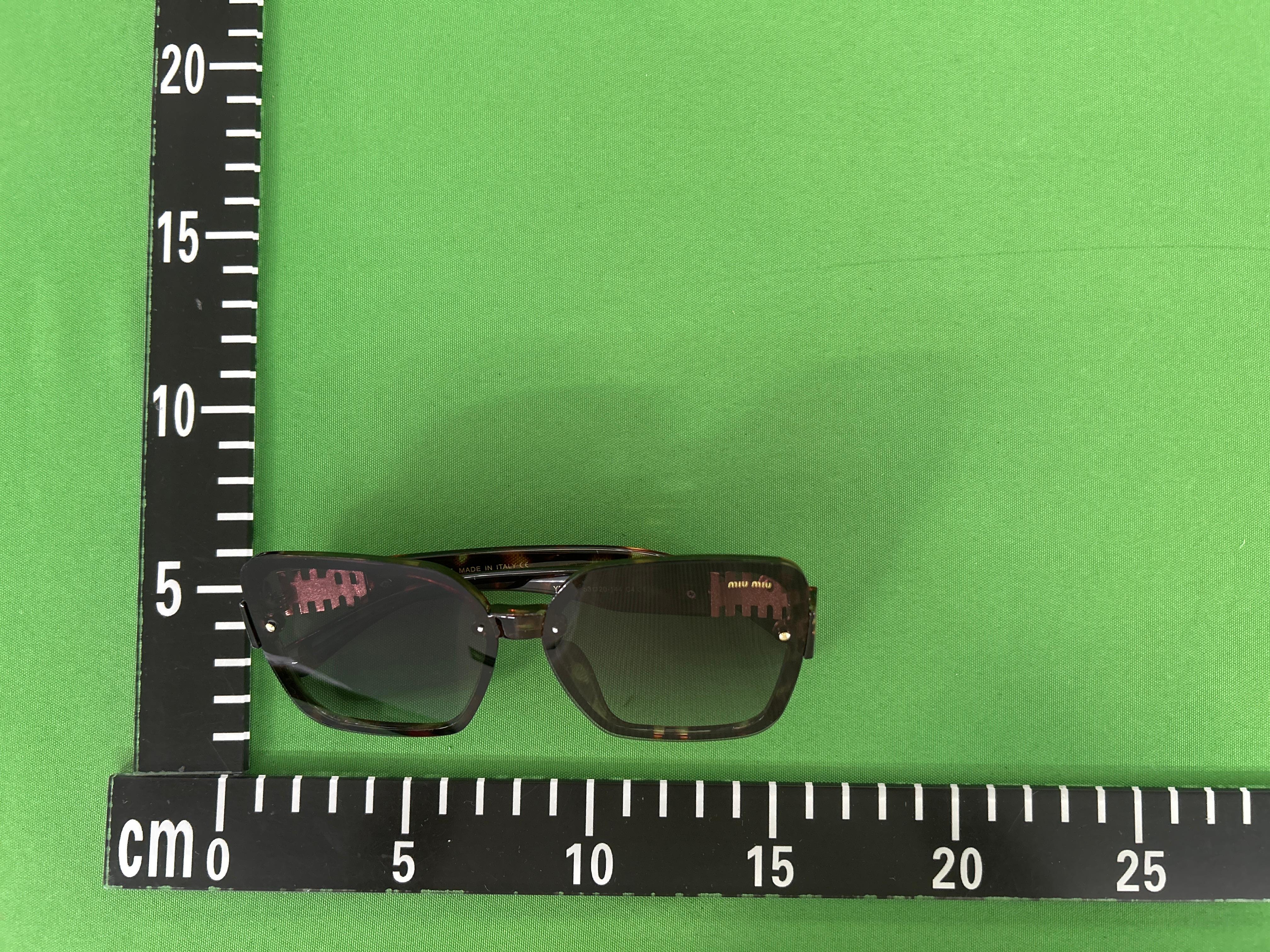 Foto QC 3 de Miu Miu Square-Frame Acetate Sunglasses Havana Grey Gradient (9939)