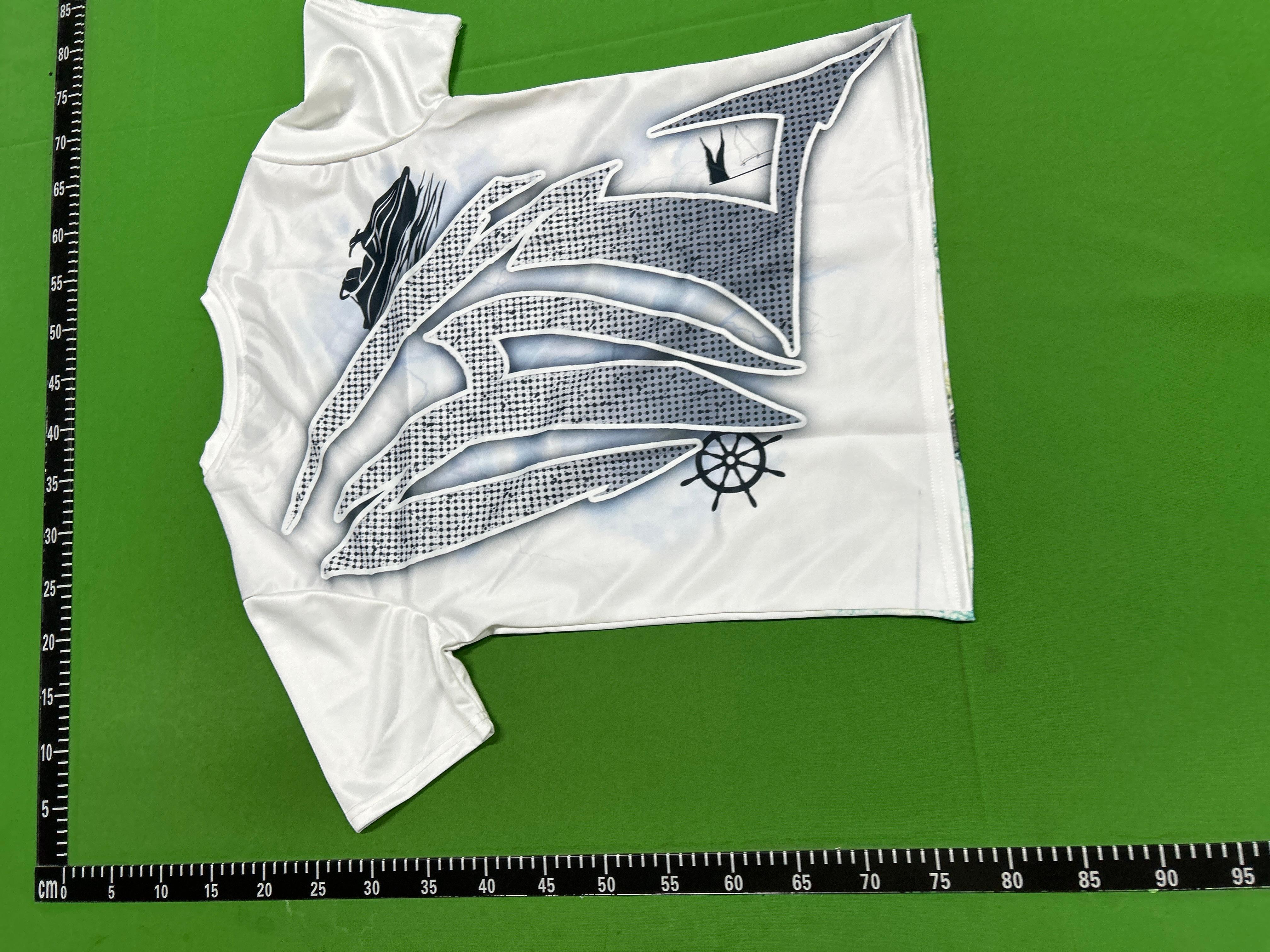 Foto QC 4 de Mixed Emotion T-shirt Cloud Piano Angel Rhinestone Black