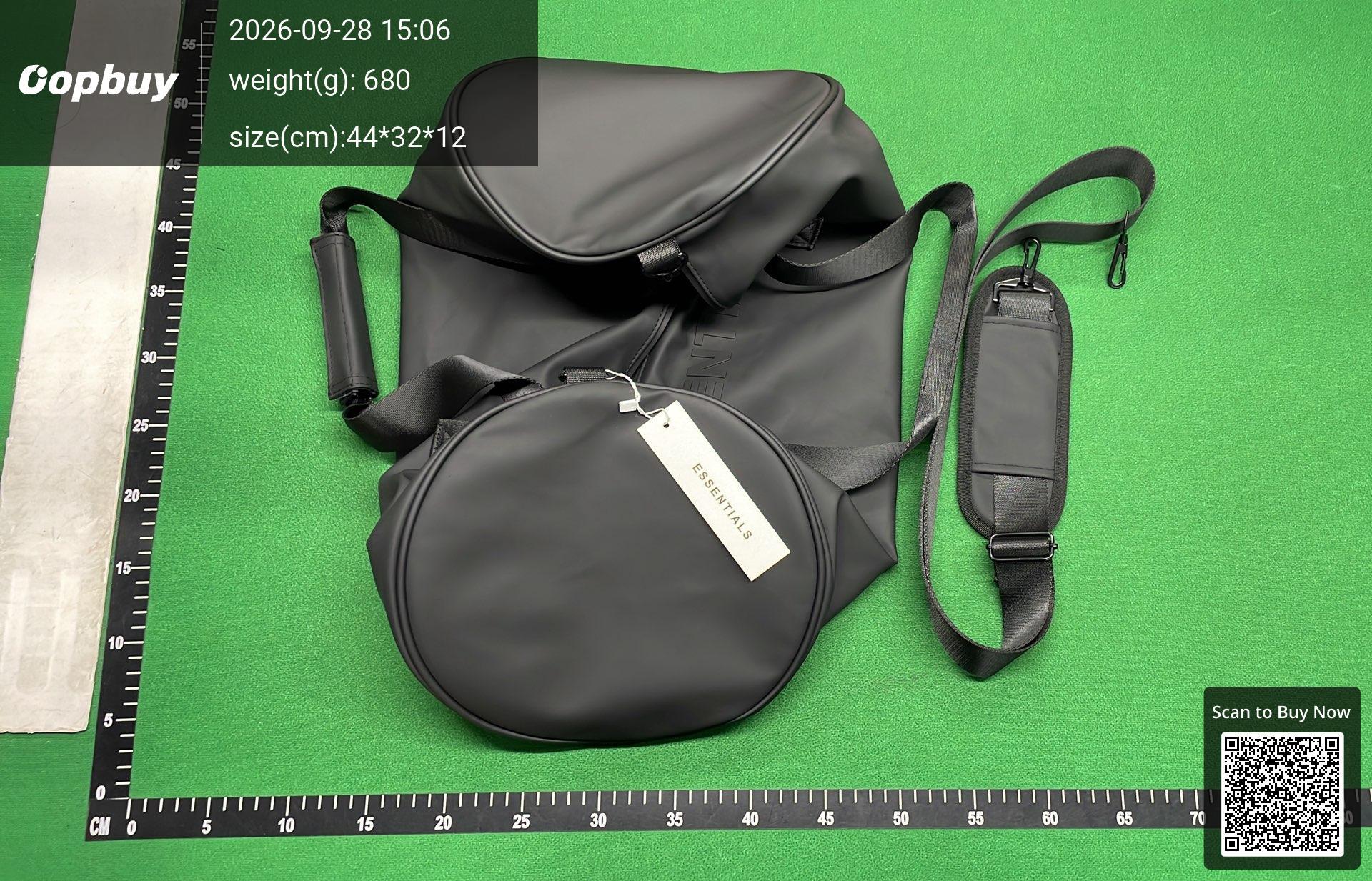 Foto QC 3 de Fear of God Essentials Duffel Bag Large Tan