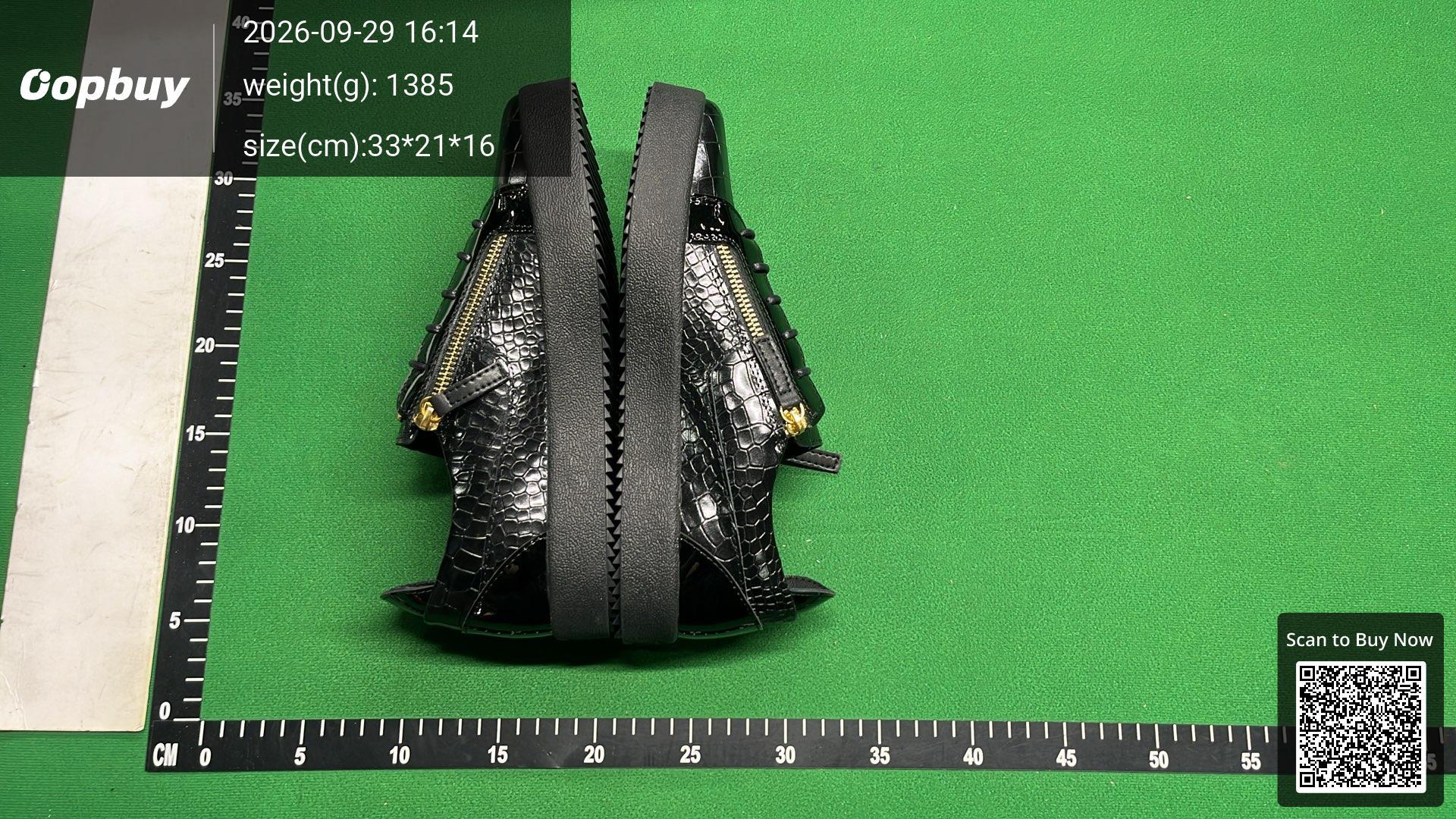 Foto QC 4 de Giuseppe Zanotti Frankie Leather Low Top Sneakers Black Patent Gold Zips