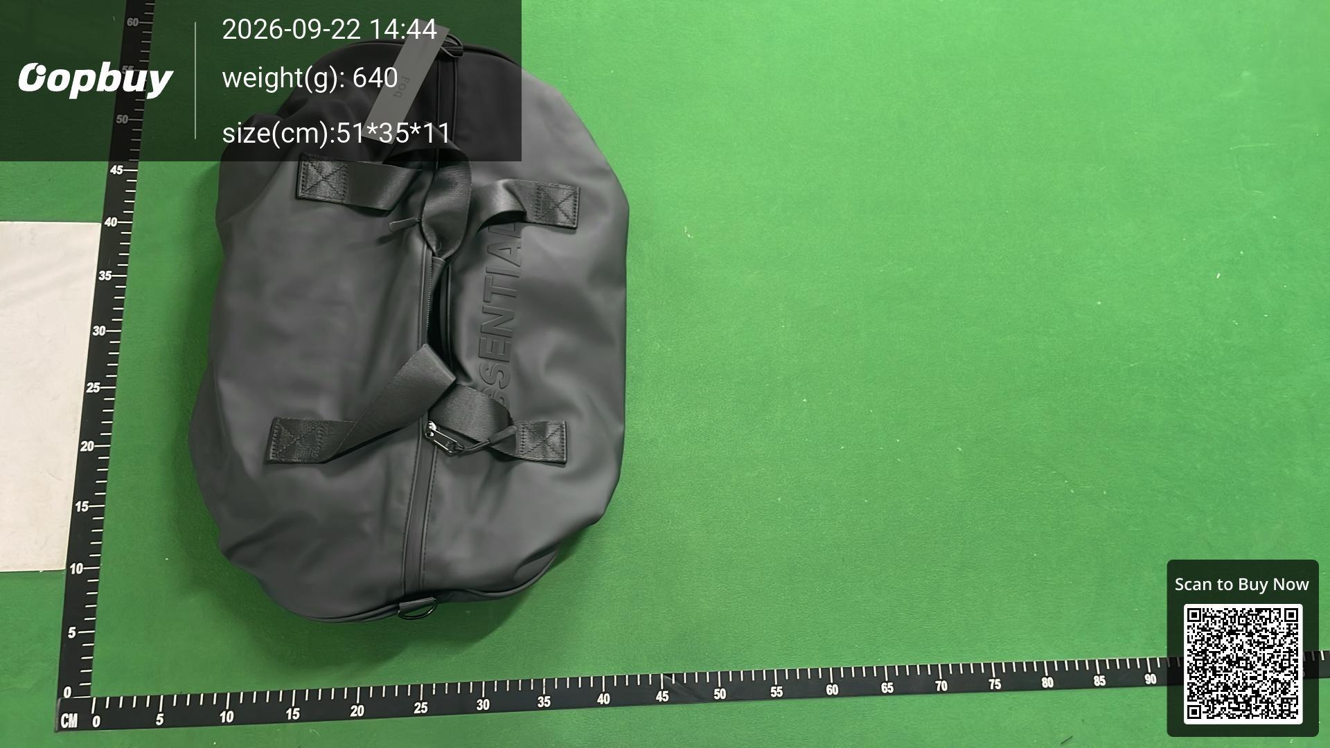 Foto QC 8 de Fear of God Essentials Duffel Bag Large Tan