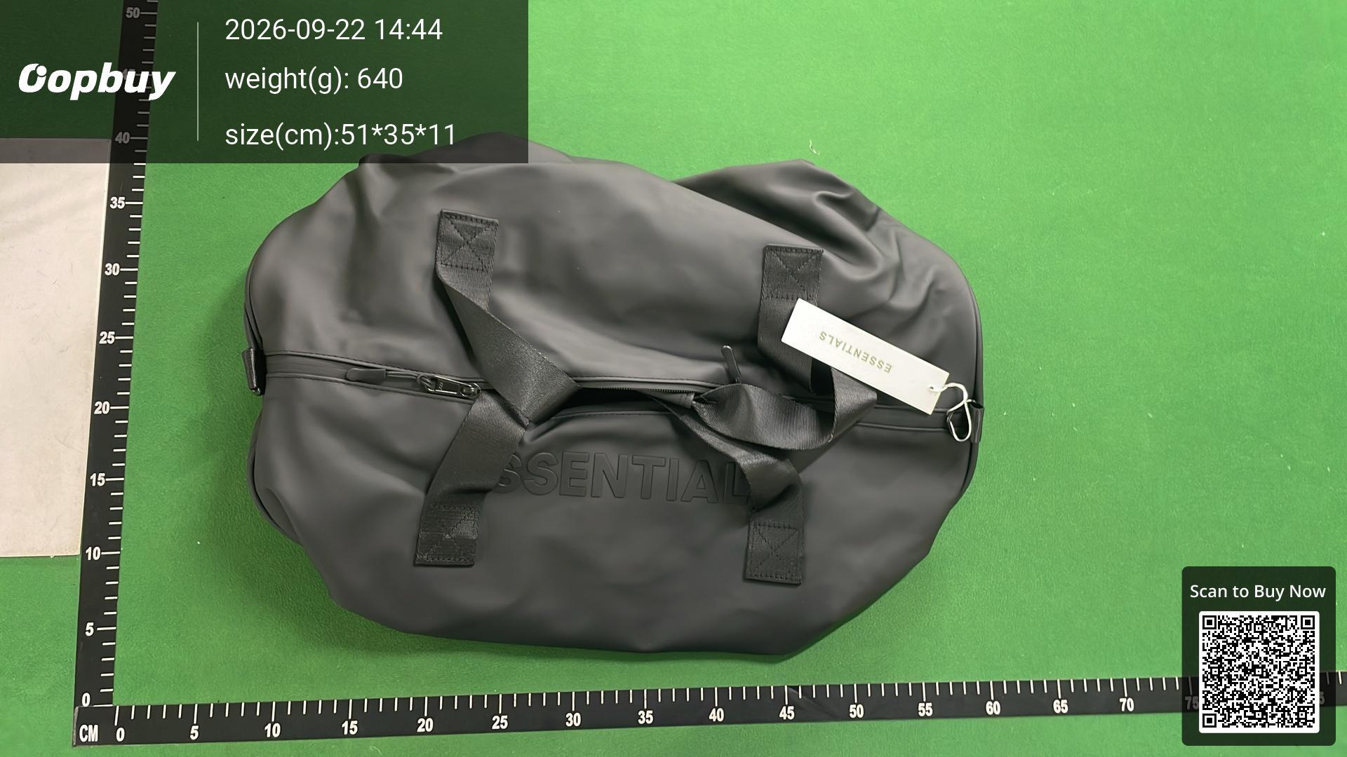 Foto QC 6 de Fear of God Essentials Duffel Bag Large Tan