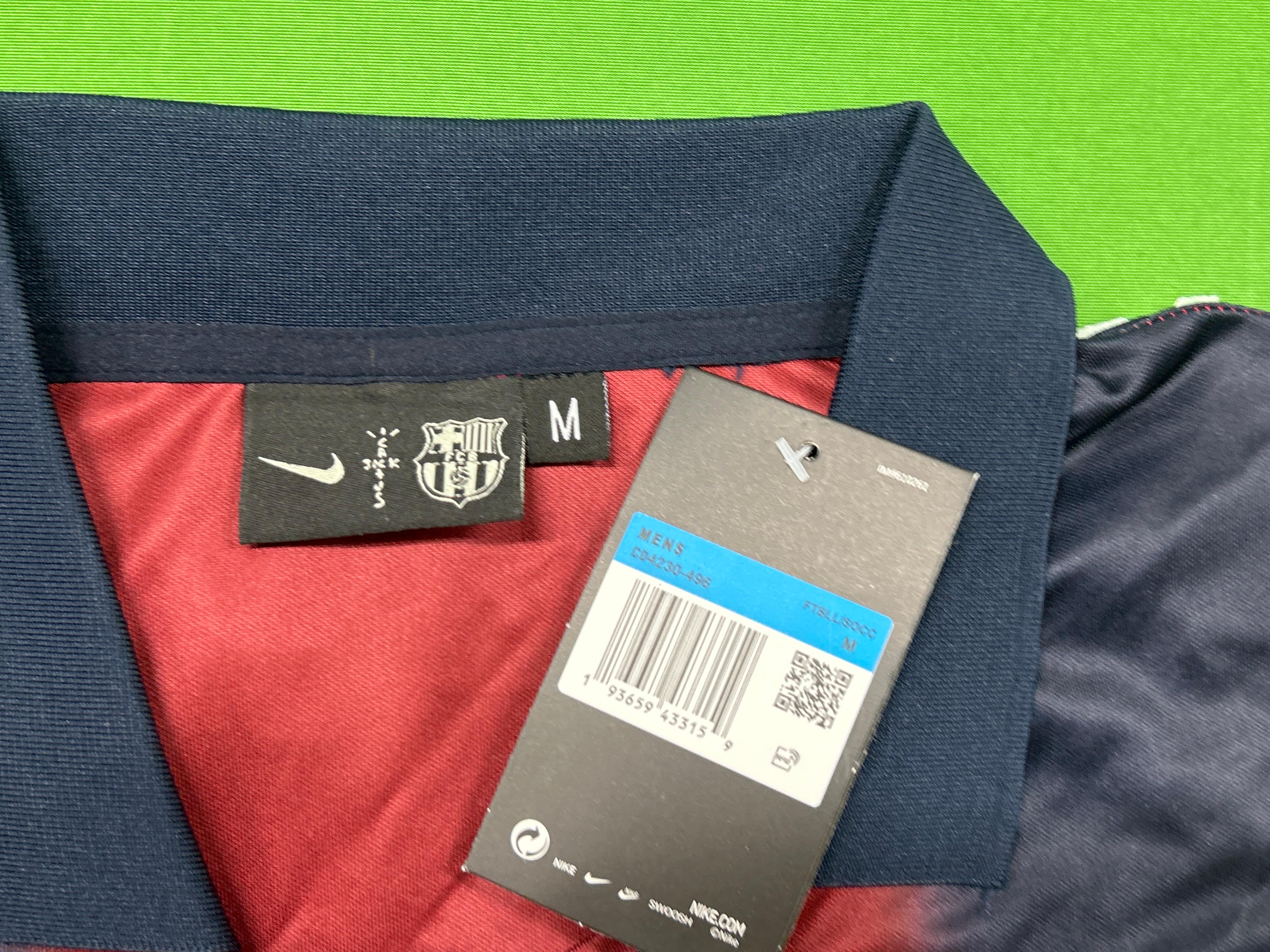 Foto QC 2 de Travis Scott x Nike x FC Barcelona Retro 2000/01 Home Skeleton Jersey Multicolor