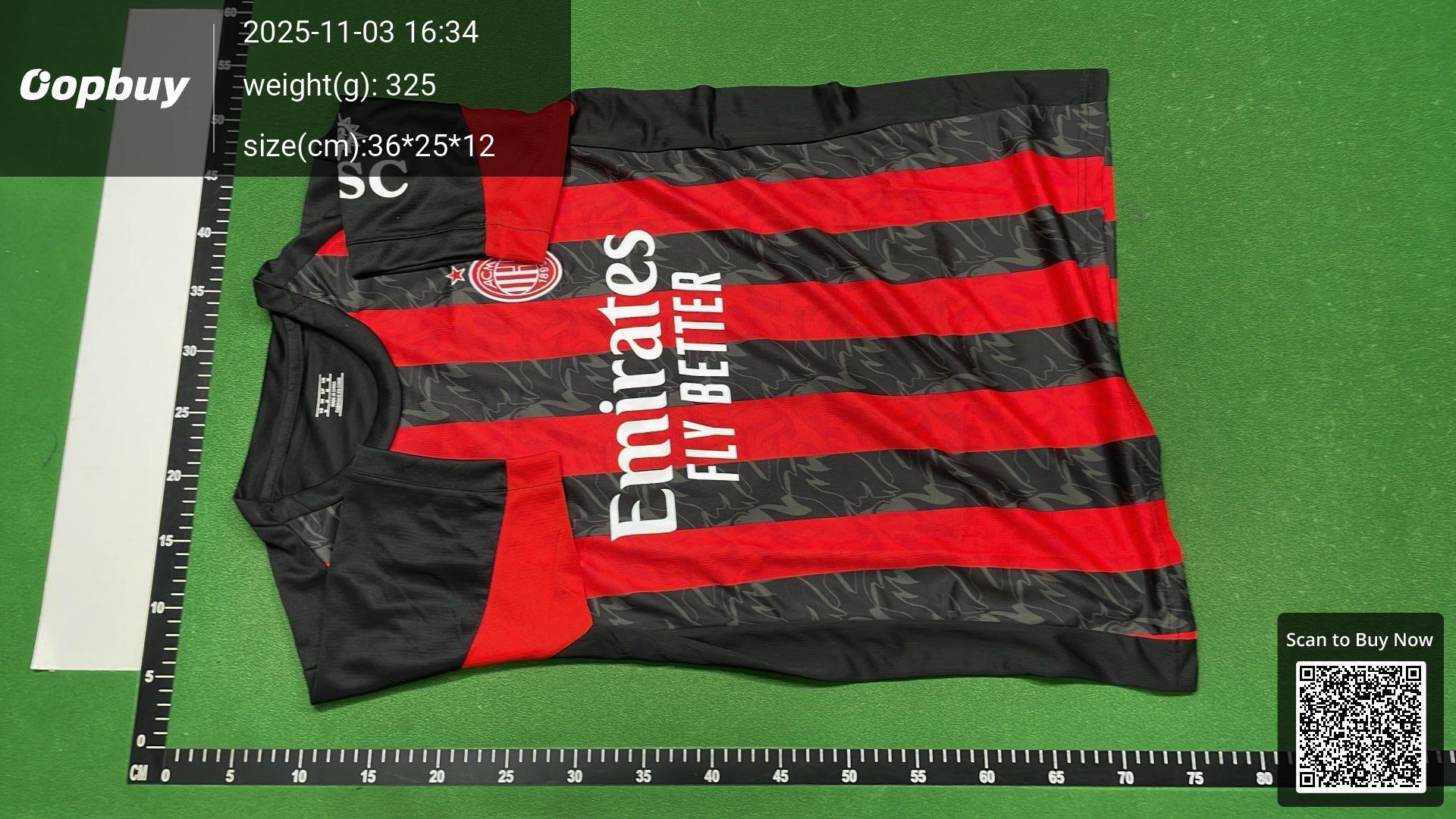 Foto QC 7 de Cristiano Ronaldo x Other x Real Madrid 2024/25 Career Mashup Jersey Multicolor