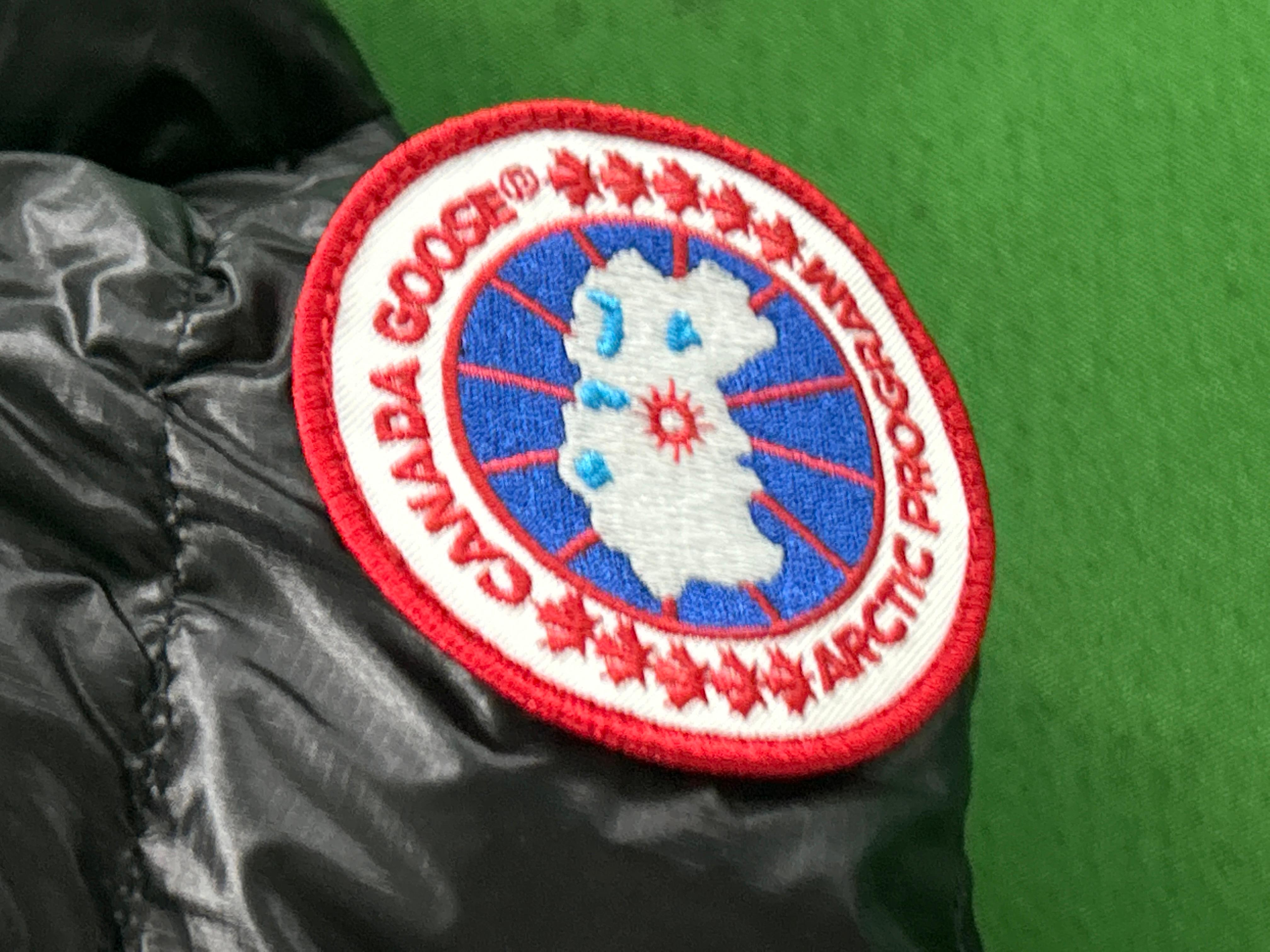Foto QC 2 de Canada Goose Crofton Hooded Puffer Jacket Down Black