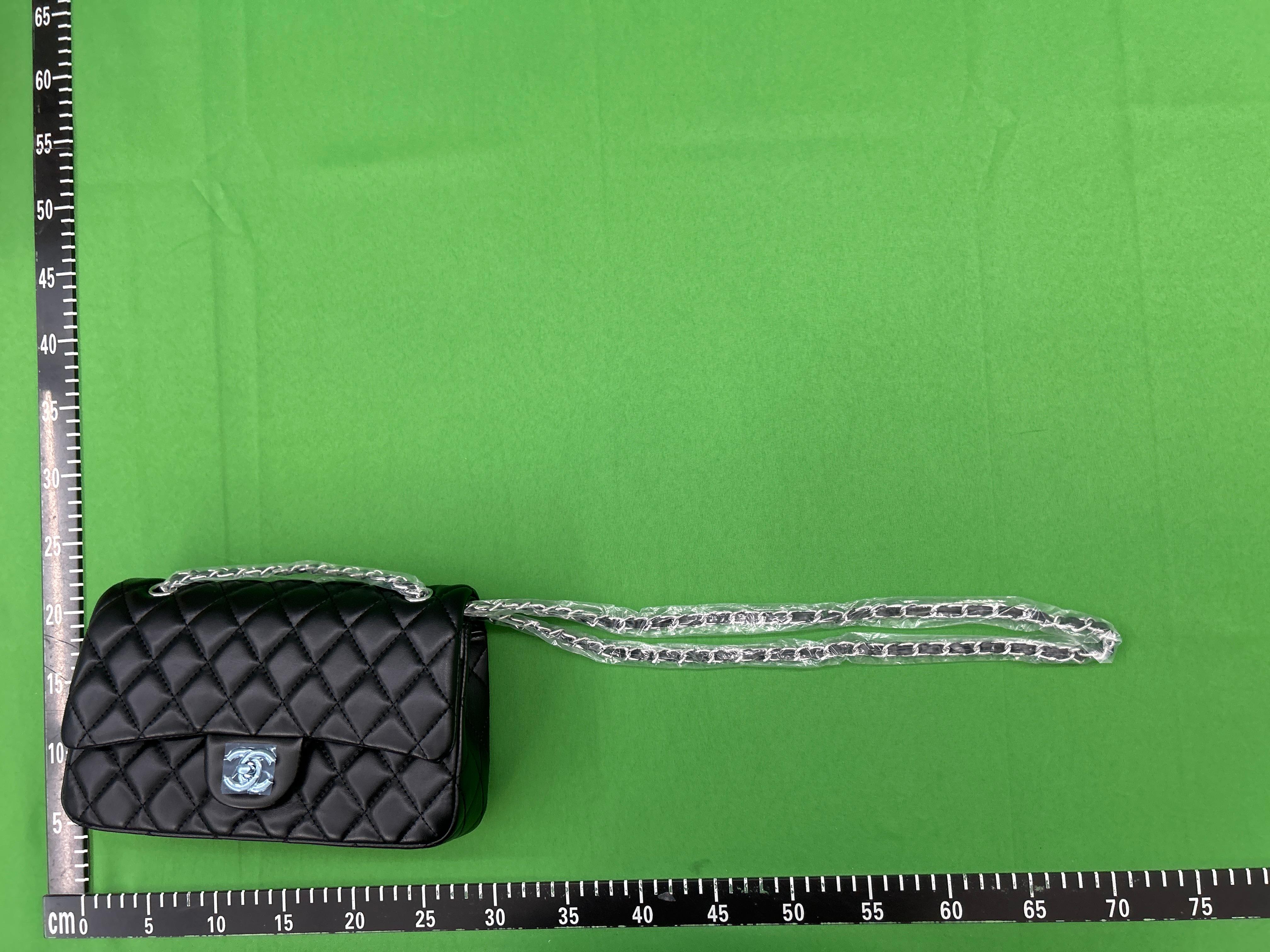 Foto QC 8 de Chanel Classic Flap Bag Small Blue Denim Camellia