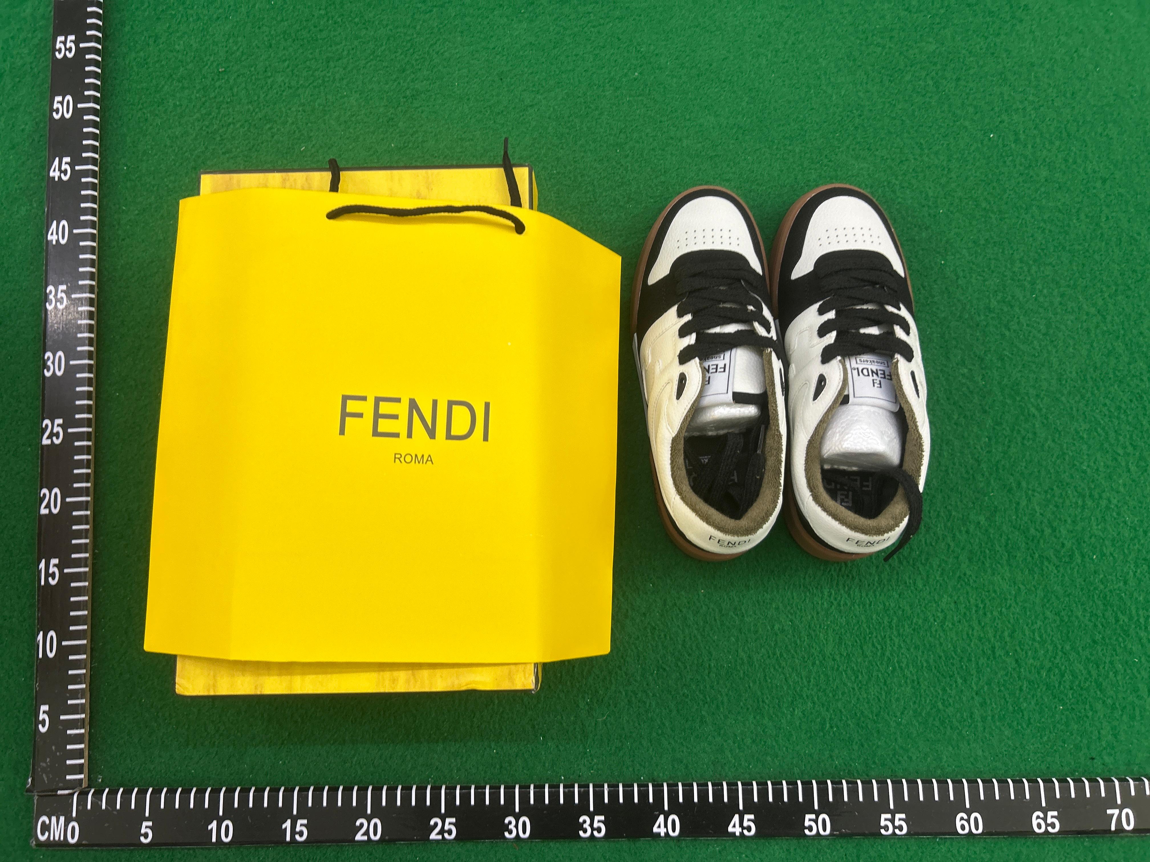 Foto QC 1 de Fendi Match Leather Suede Low Sneakers Nudo