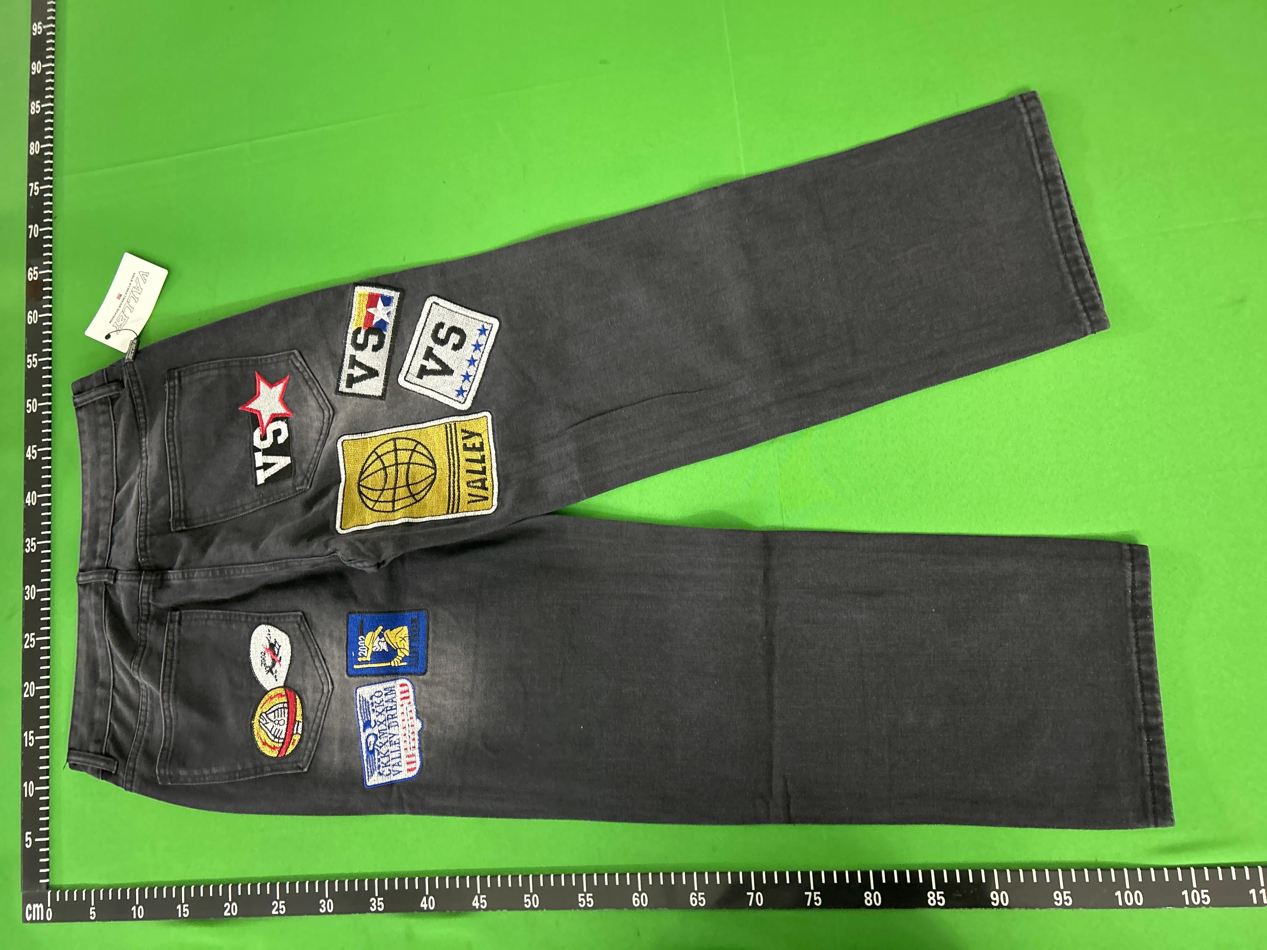 Foto QC 8 de ValeForever Jeans Rhinestone Patchwork Brown